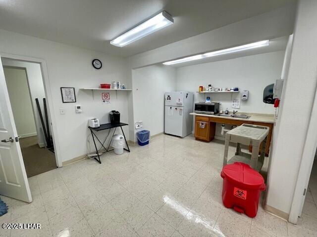1407 Mcculloch Blvd N Property Photo 6