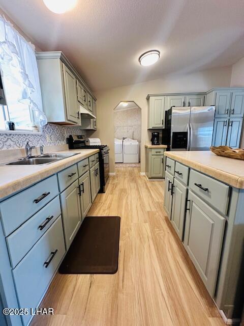 44113 E Perry Dr Property Photo 21
