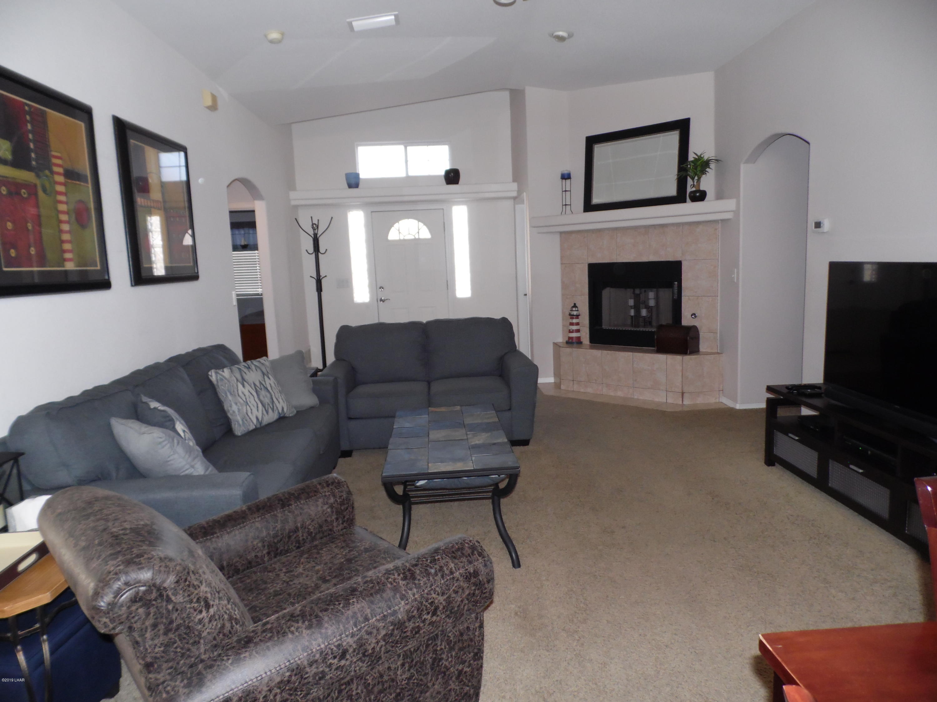 33 Torrito Ln Property Photo 7