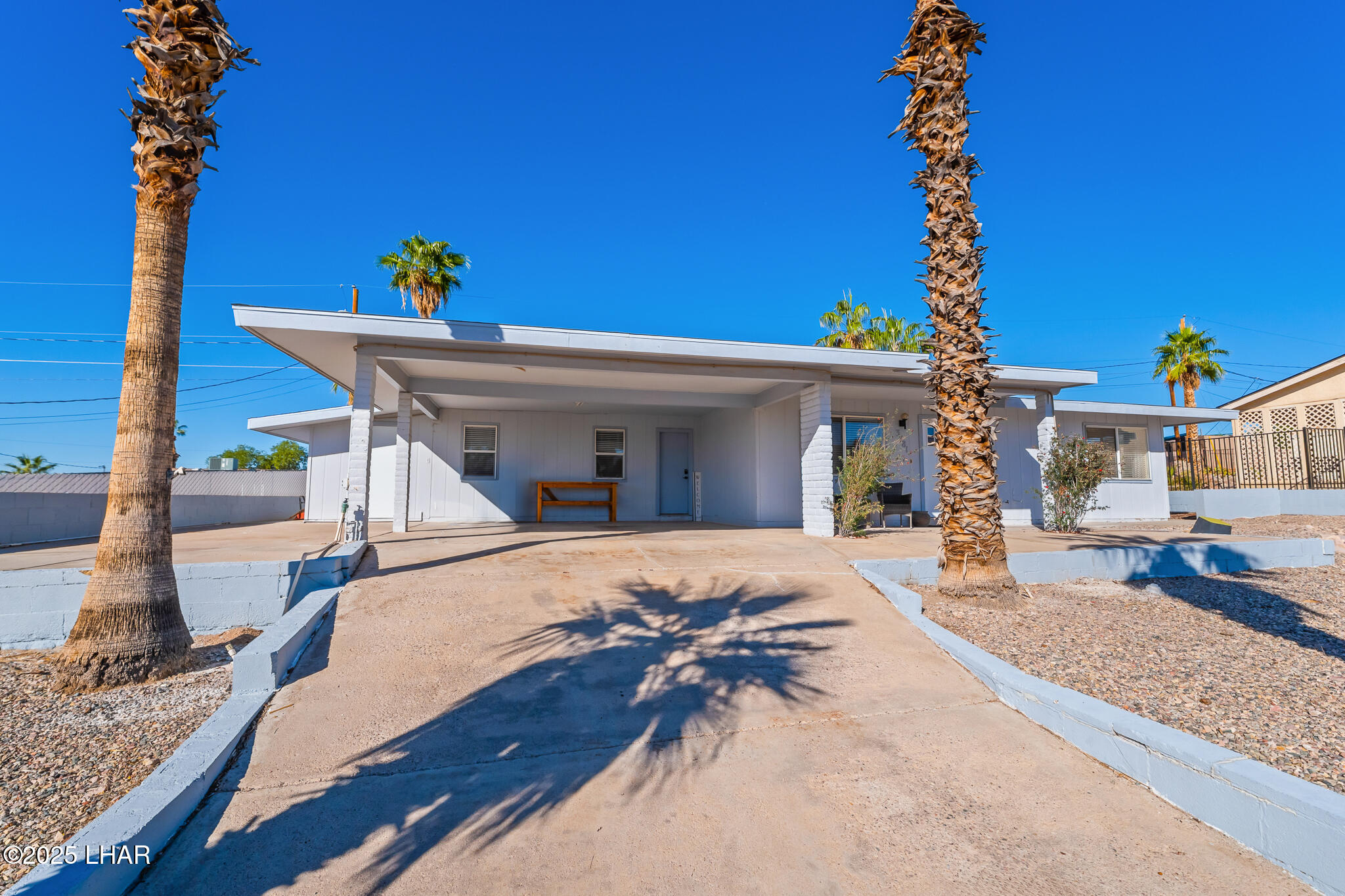 3781 Beachview Dr Property Photo 1