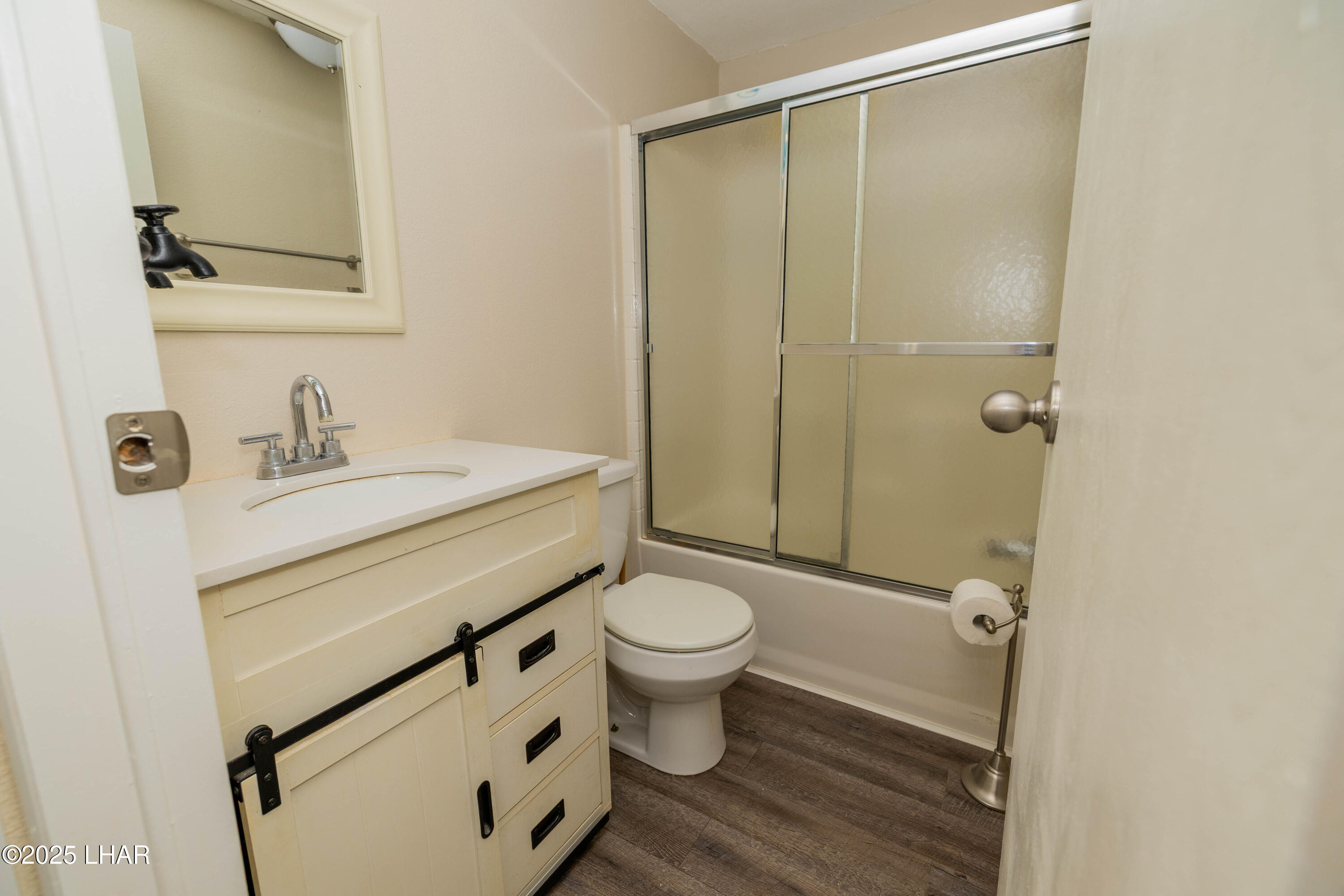 493 E Riverfront Dr Property Photo 12