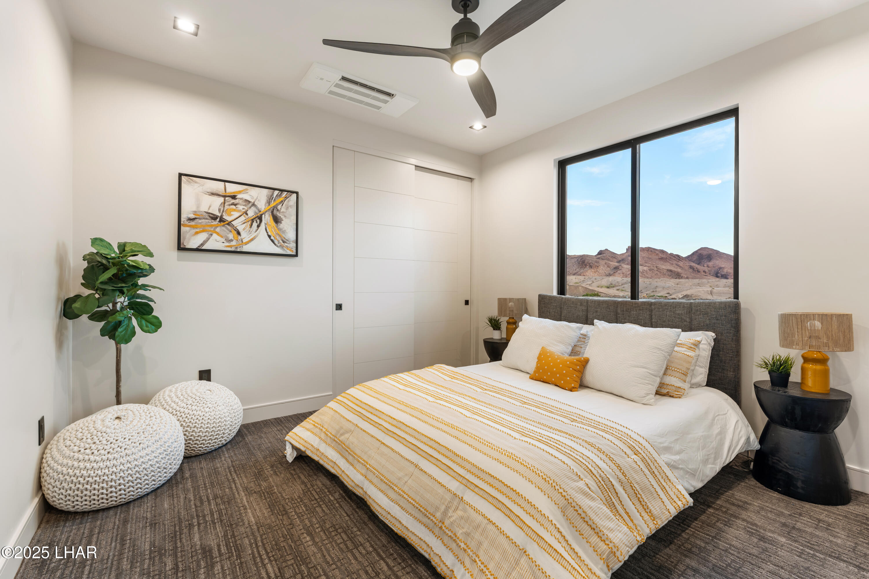 2454 Sunset Rdg Ct E Property Photo 24
