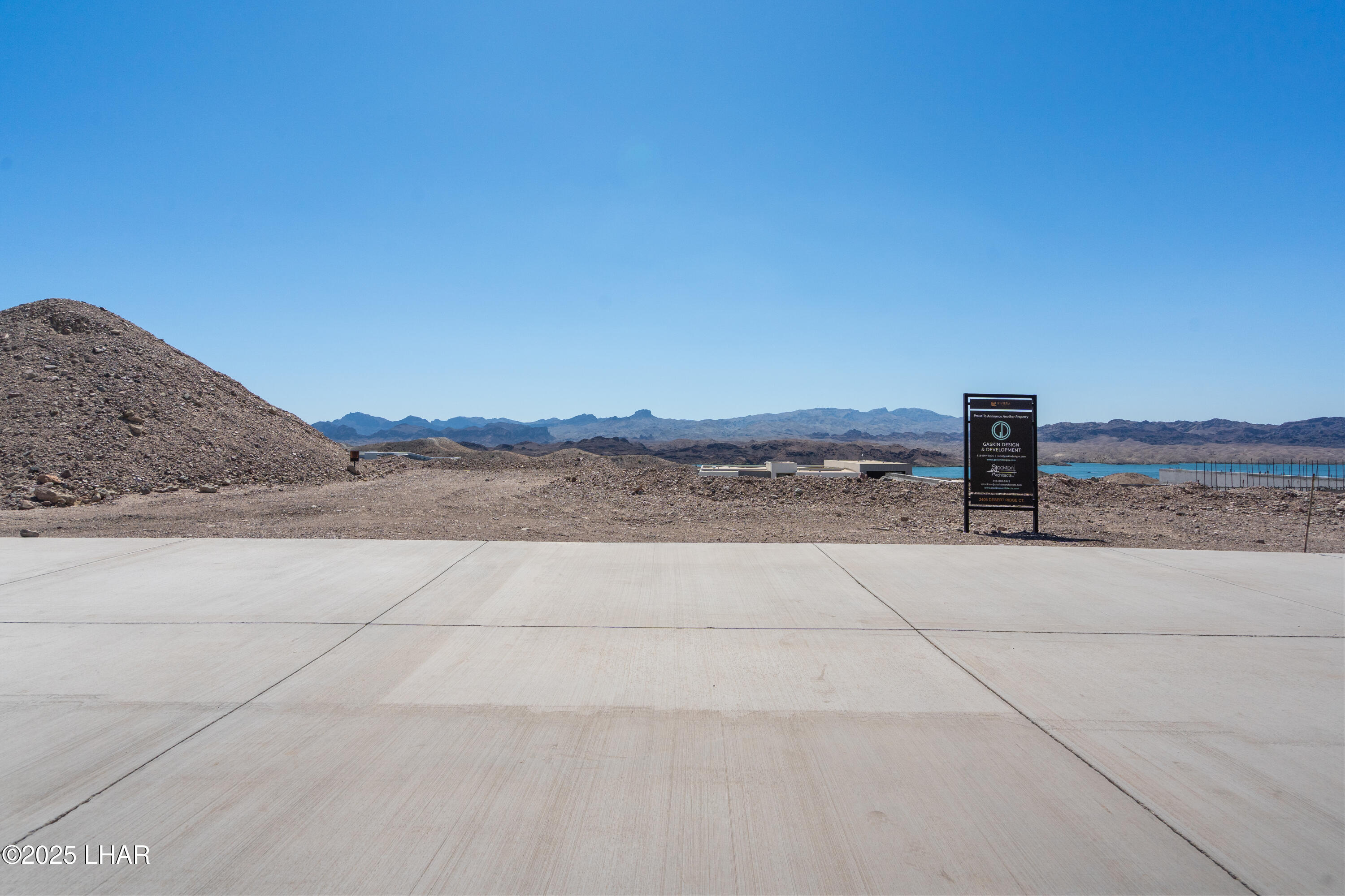 2408 Desert Rdg Ct W Property Photo 6