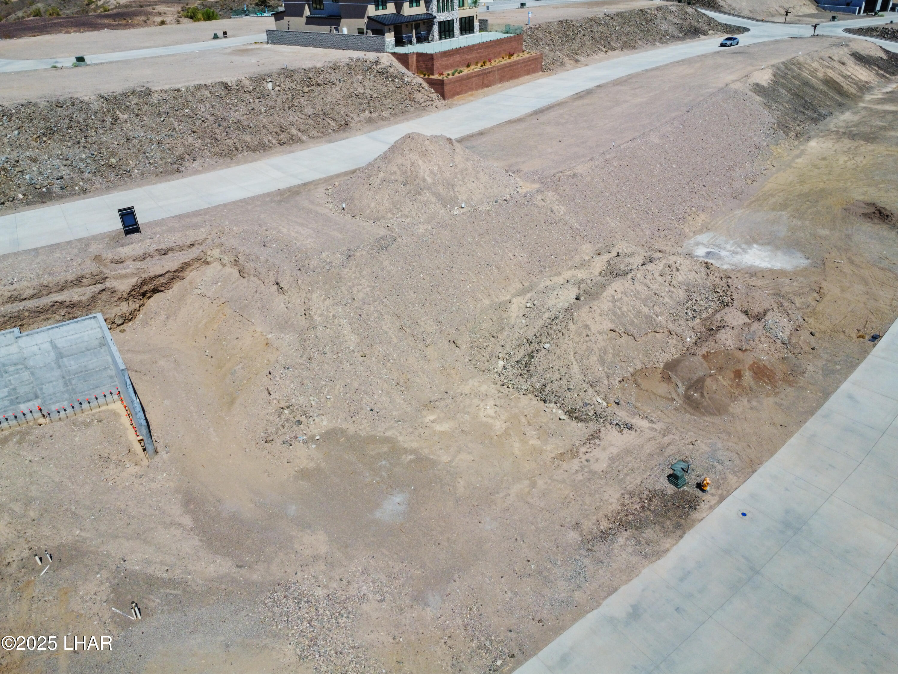 2408 Desert Rdg Ct W Property Photo 10