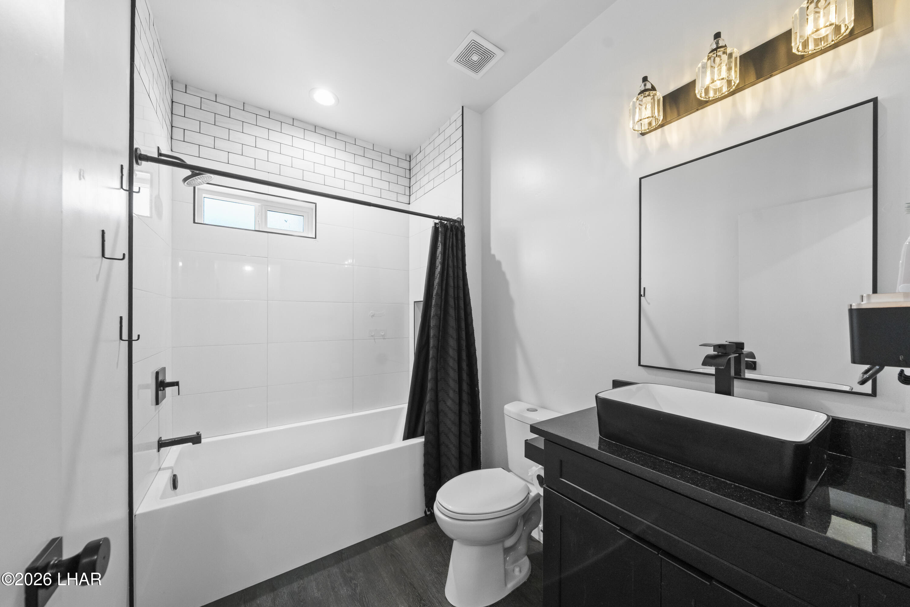 3297 Crestview Dr Property Photo 23