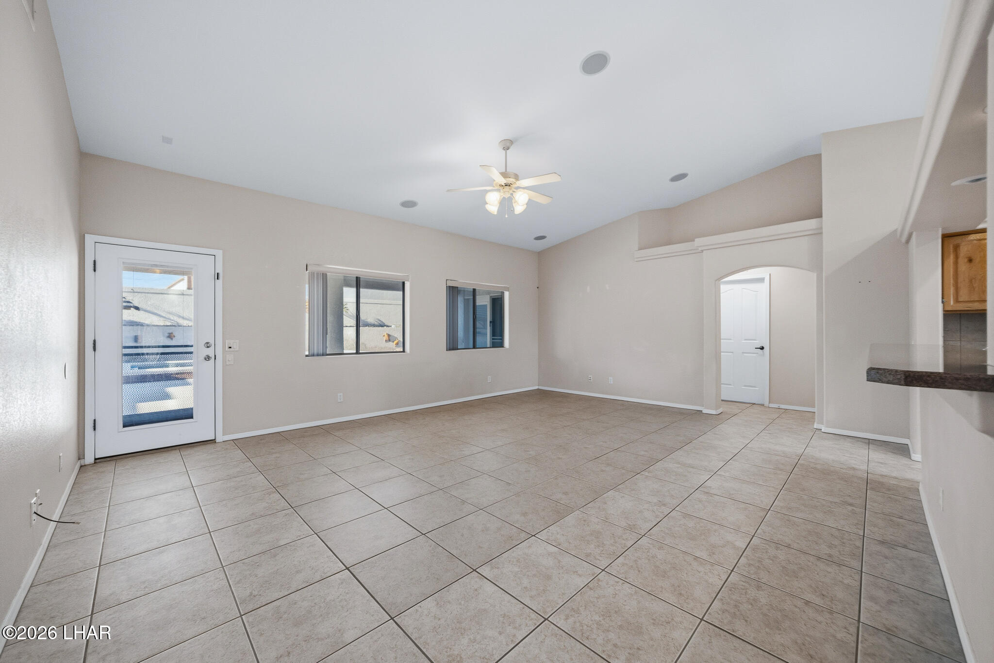621 Rolling Hills Dr Property Photo 10