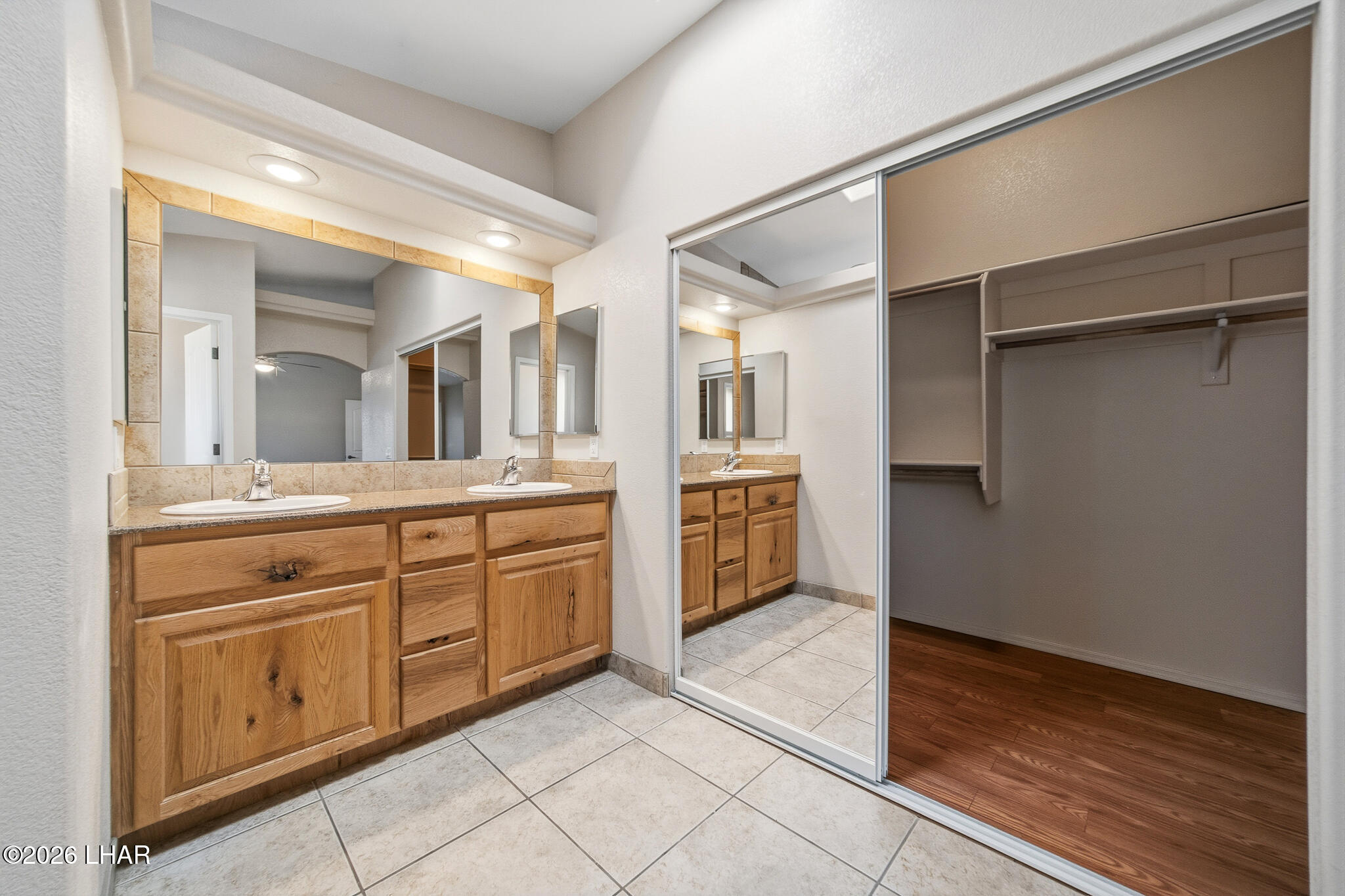 621 Rolling Hills Dr Property Photo 37