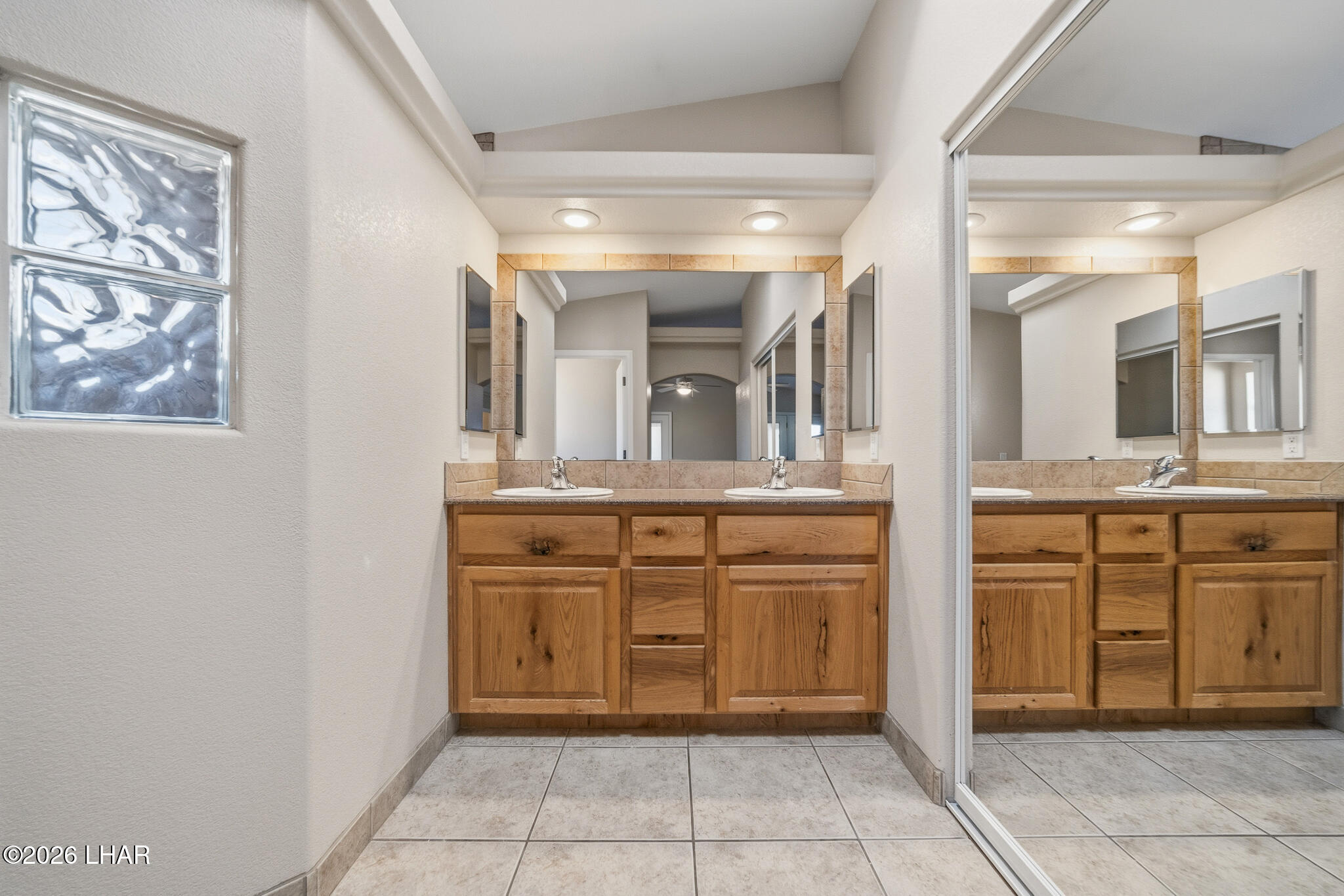 621 Rolling Hills Dr Property Photo 38