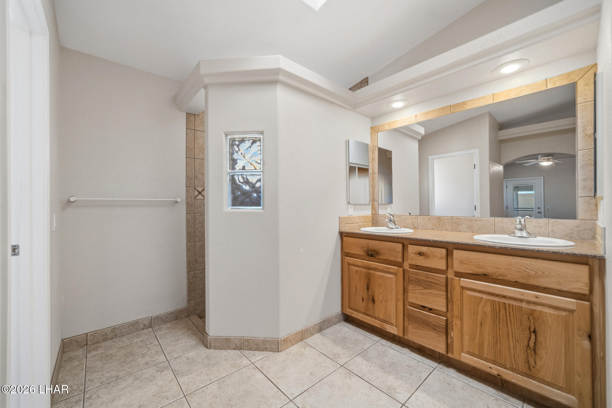621 Rolling Hills Dr Property Photo 39