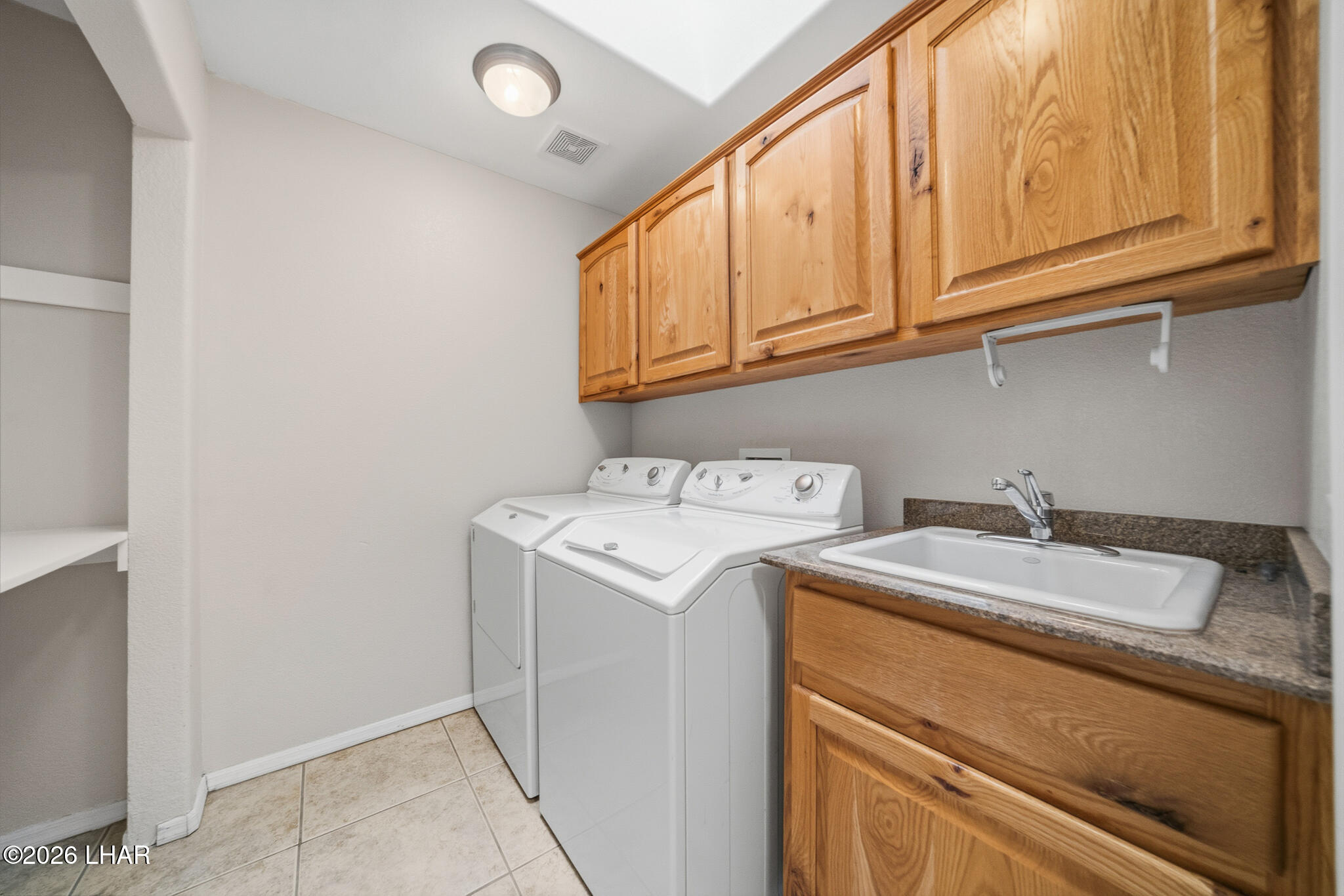 621 Rolling Hills Dr Property Photo 43
