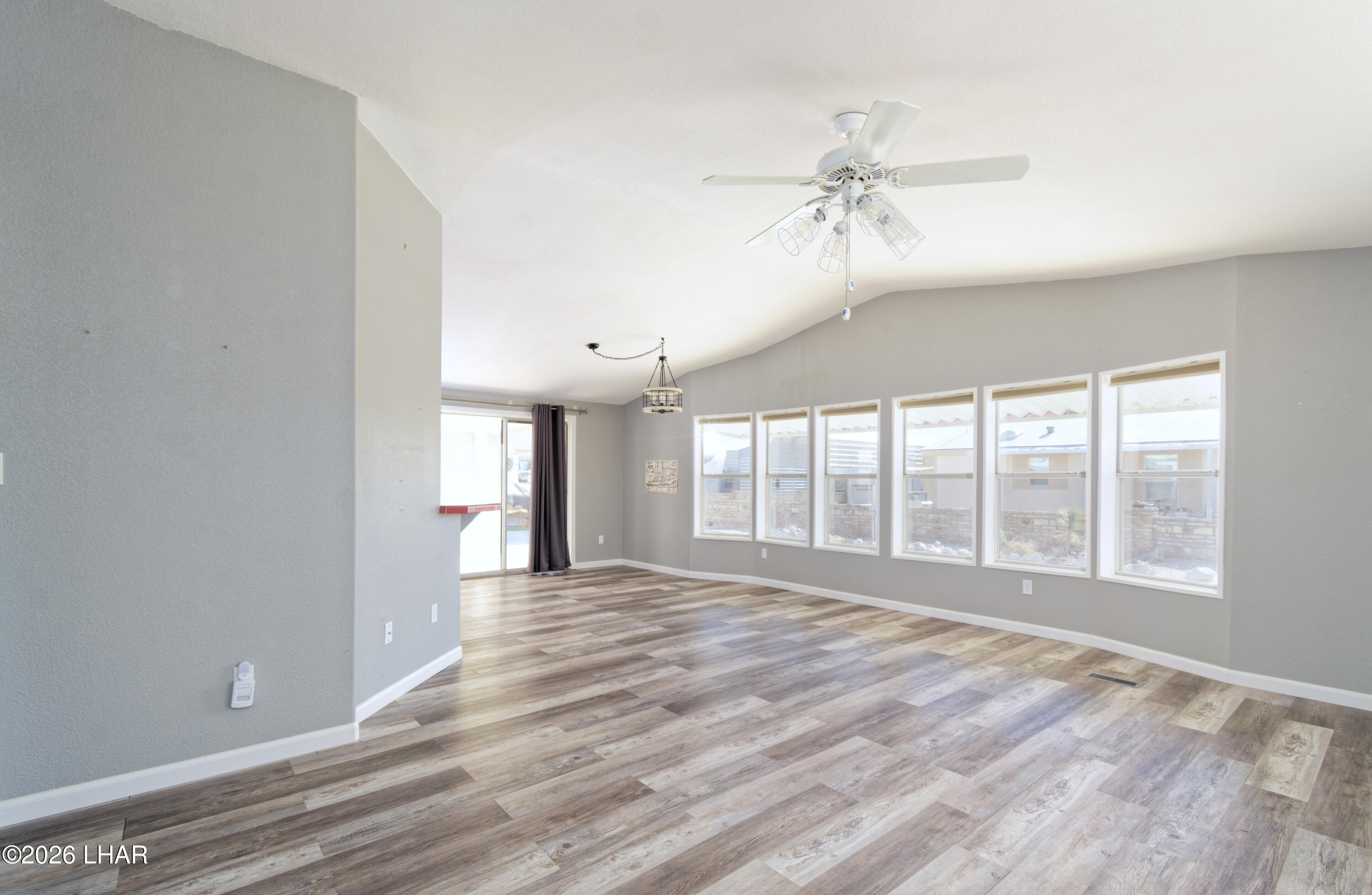 49603 Rainbow Ave Property Photo 3