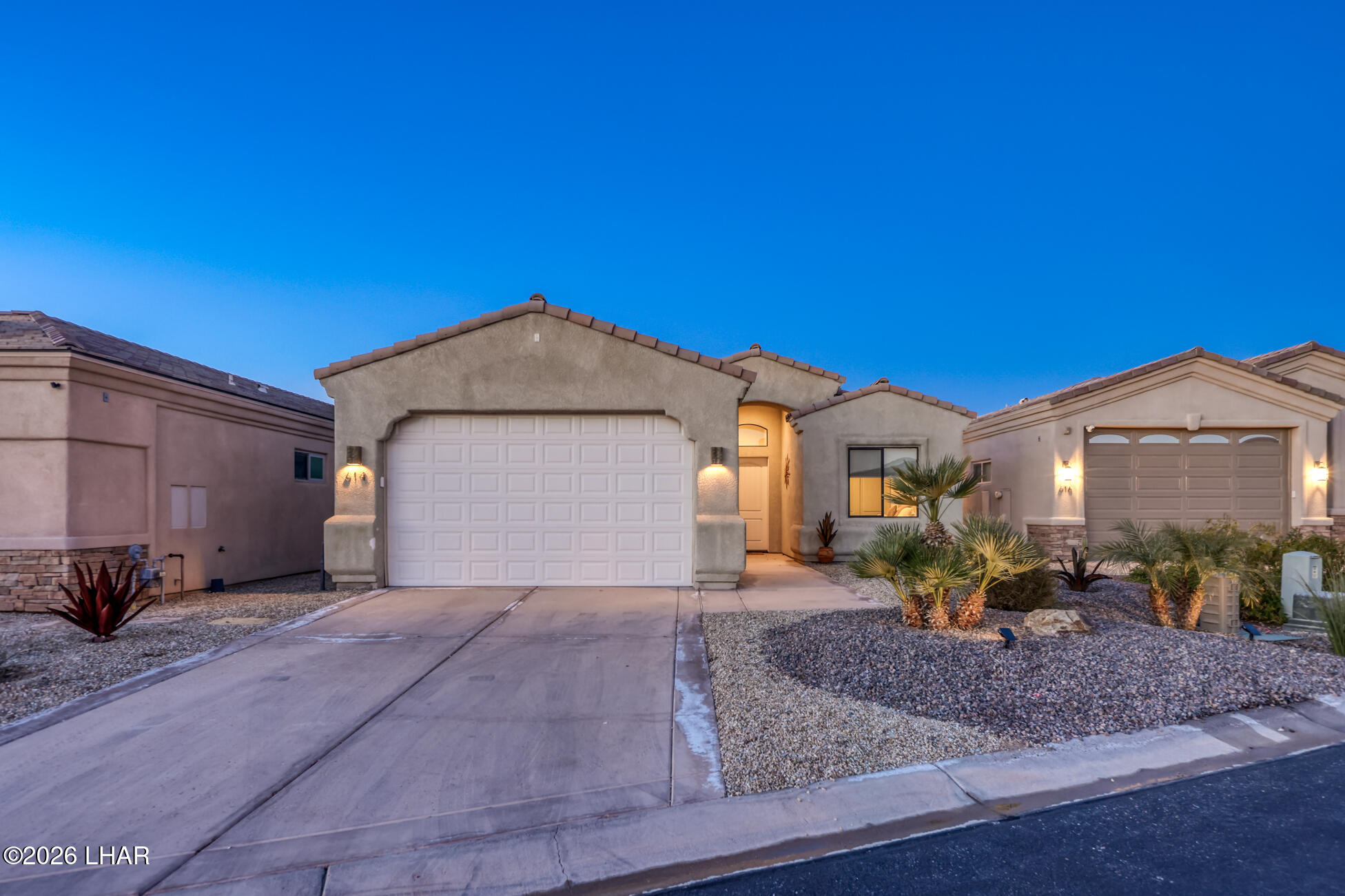 614 Veneto Loop Property Photo 3
