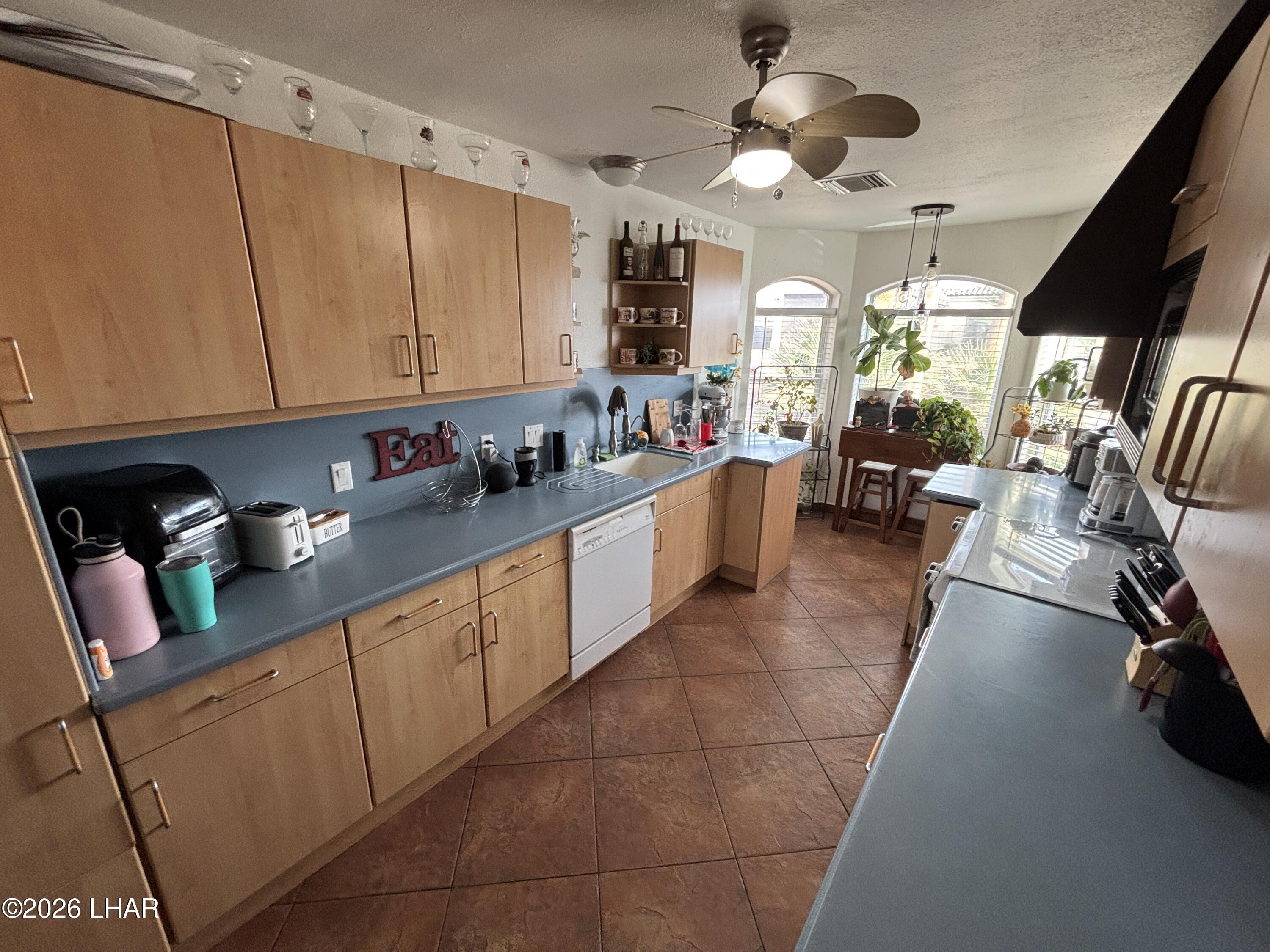 3243 Silver Saddle Dr Property Photo 6
