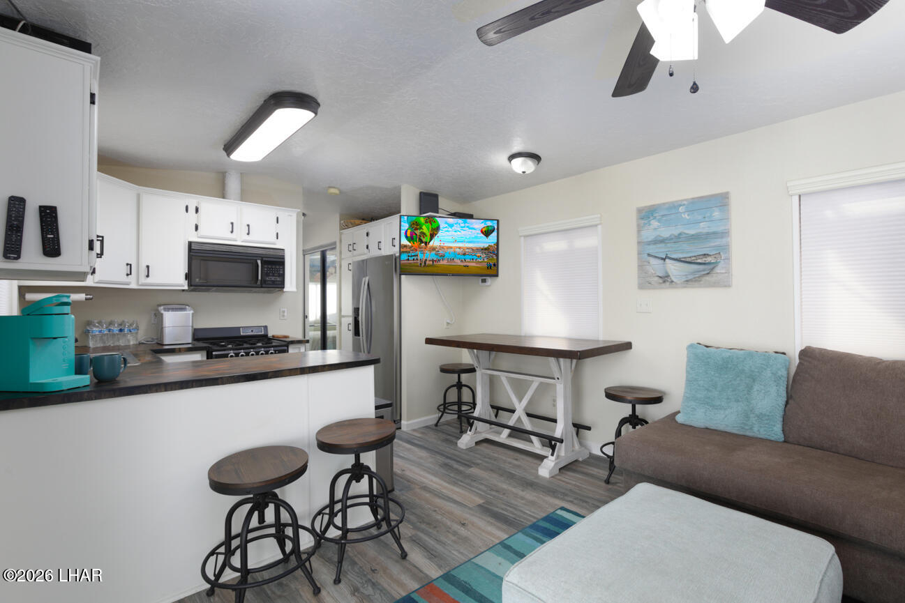 1534 Beachcomber Blvd B-18 Property Photo 9