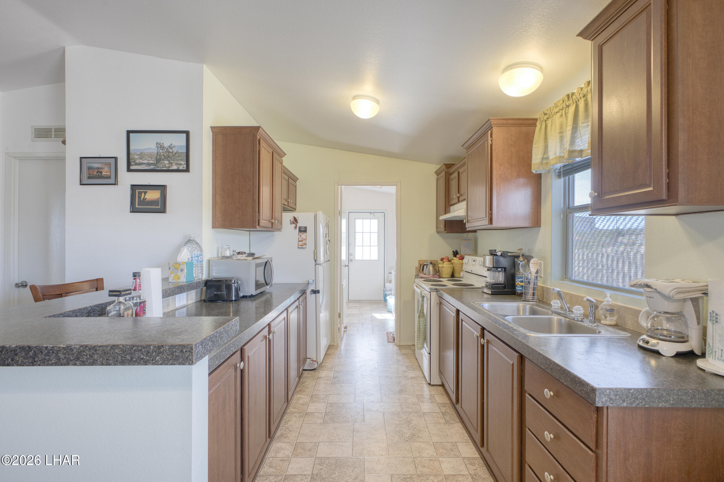 470 E Sumner Dr Property Photo 12