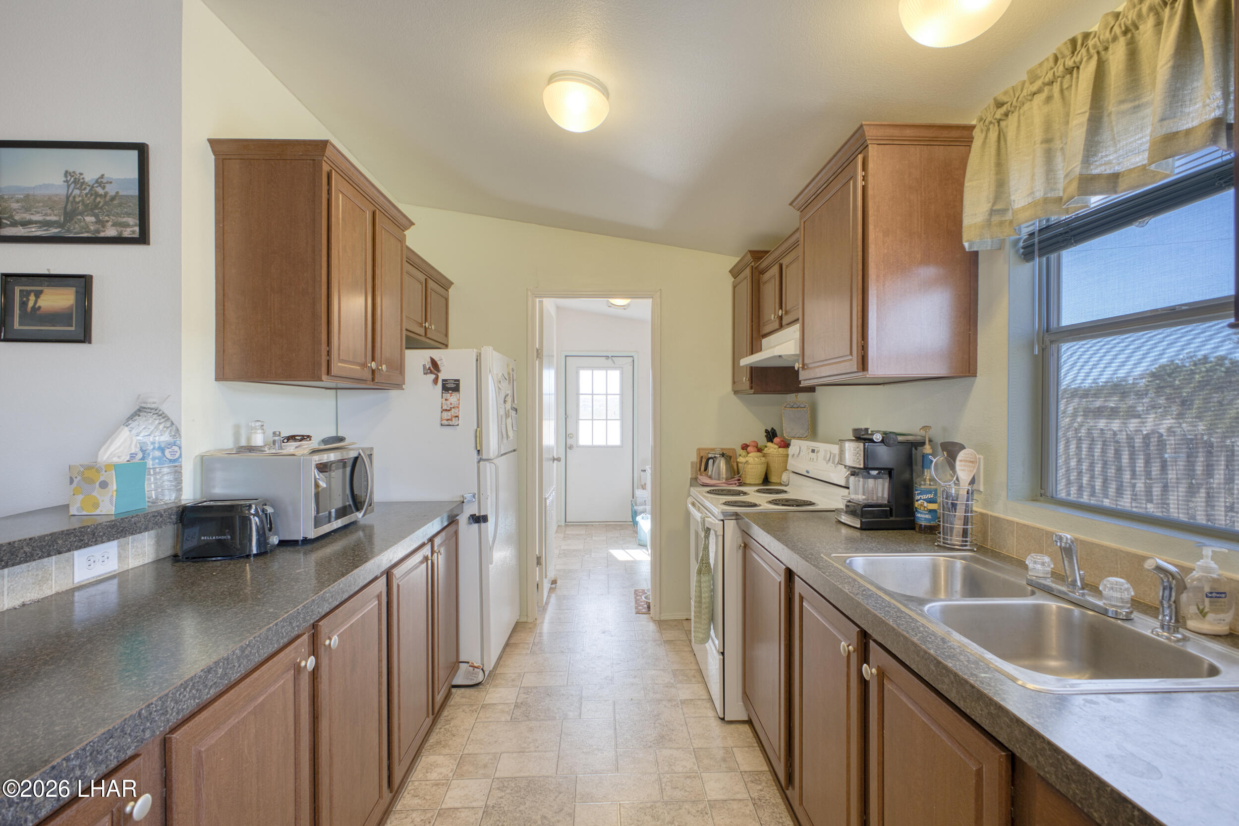 470 E Sumner Dr Property Photo 13