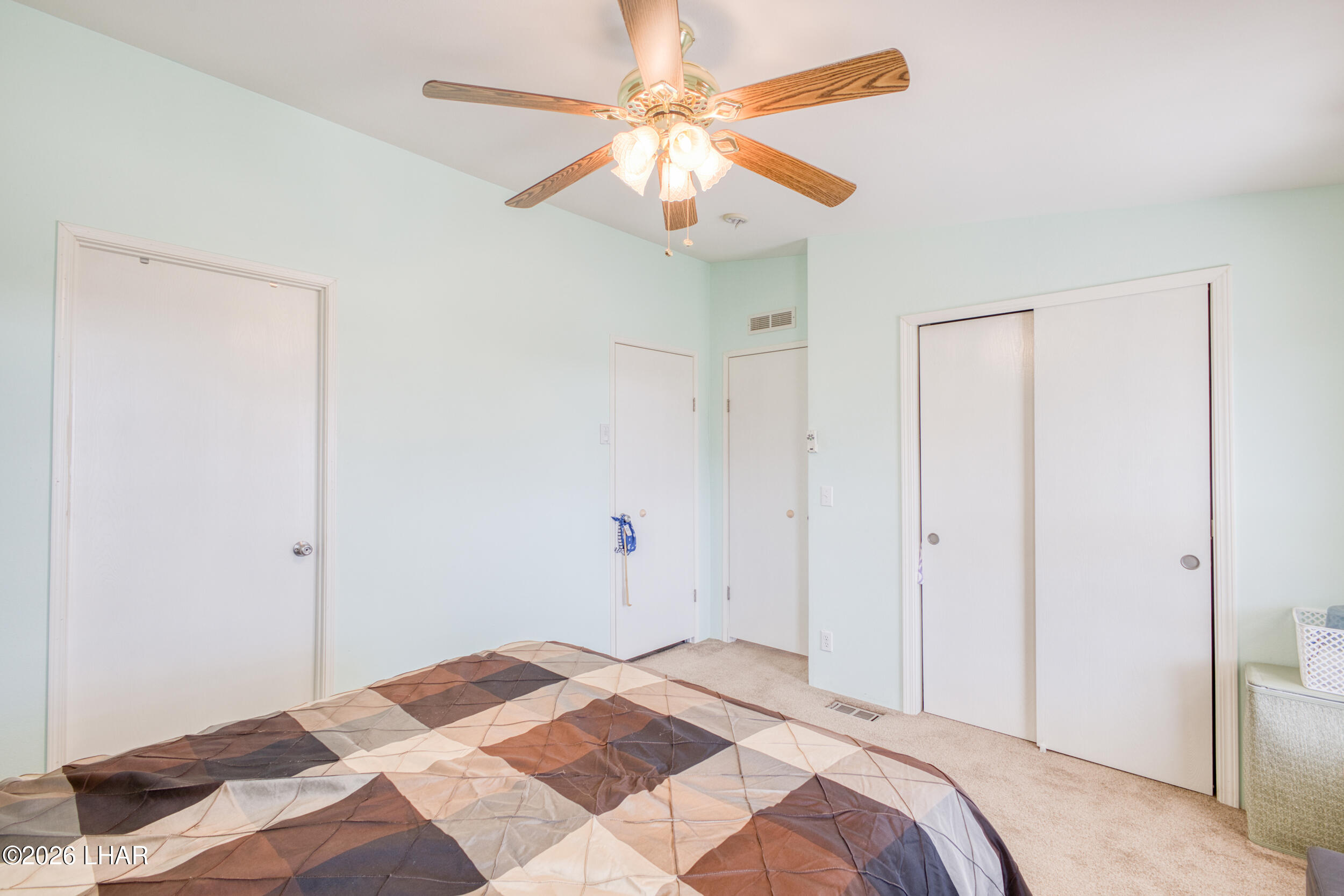 470 E Sumner Dr Property Photo 18