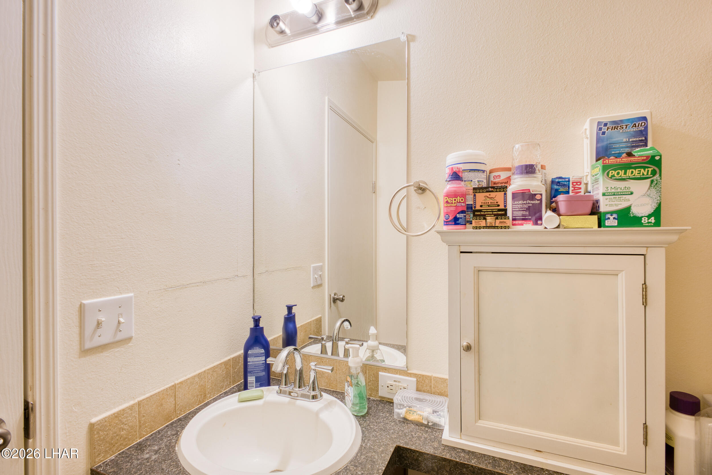 470 E Sumner Dr Property Photo 25