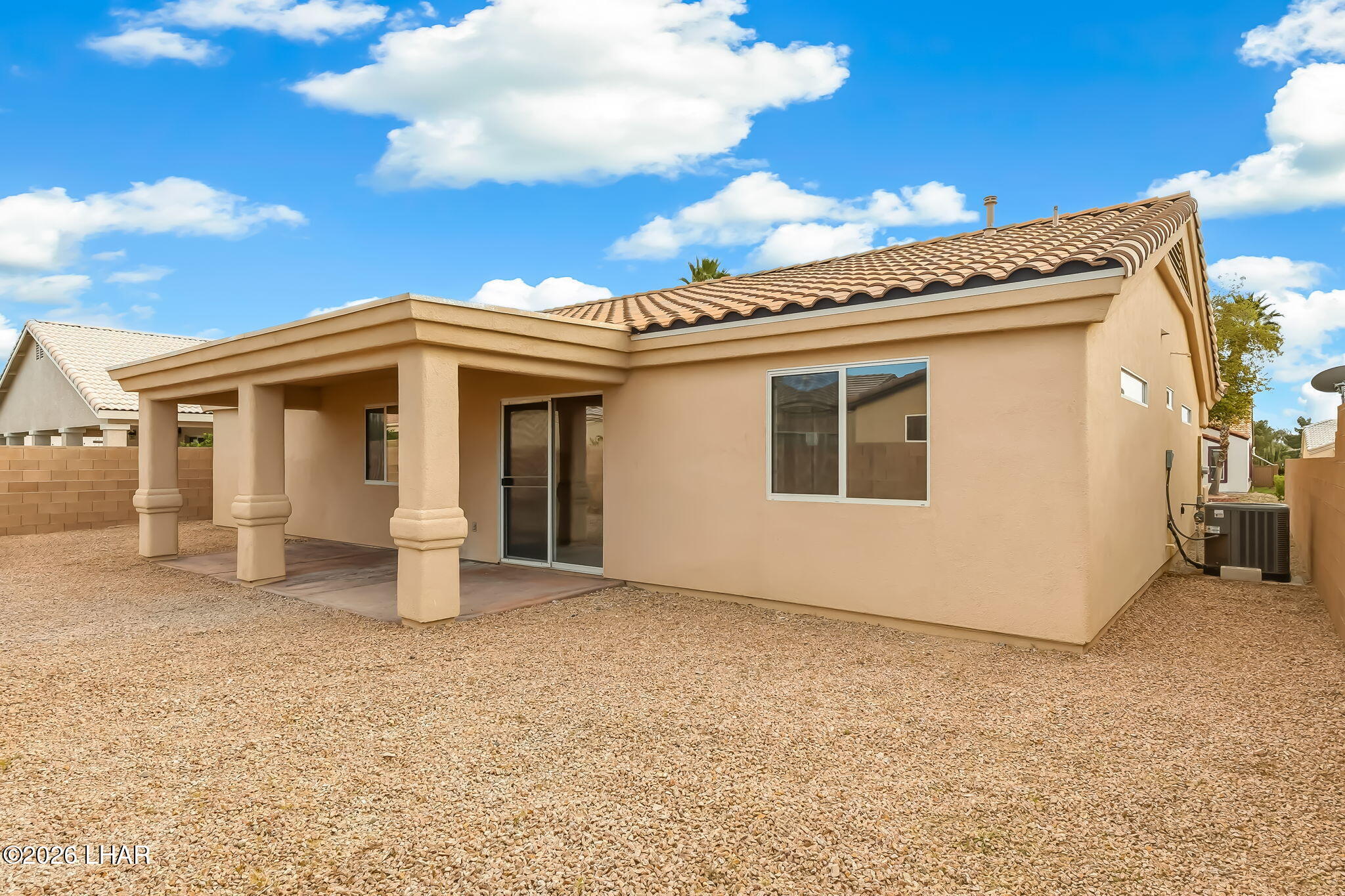 2045 E Crystal Dr Property Photo 45
