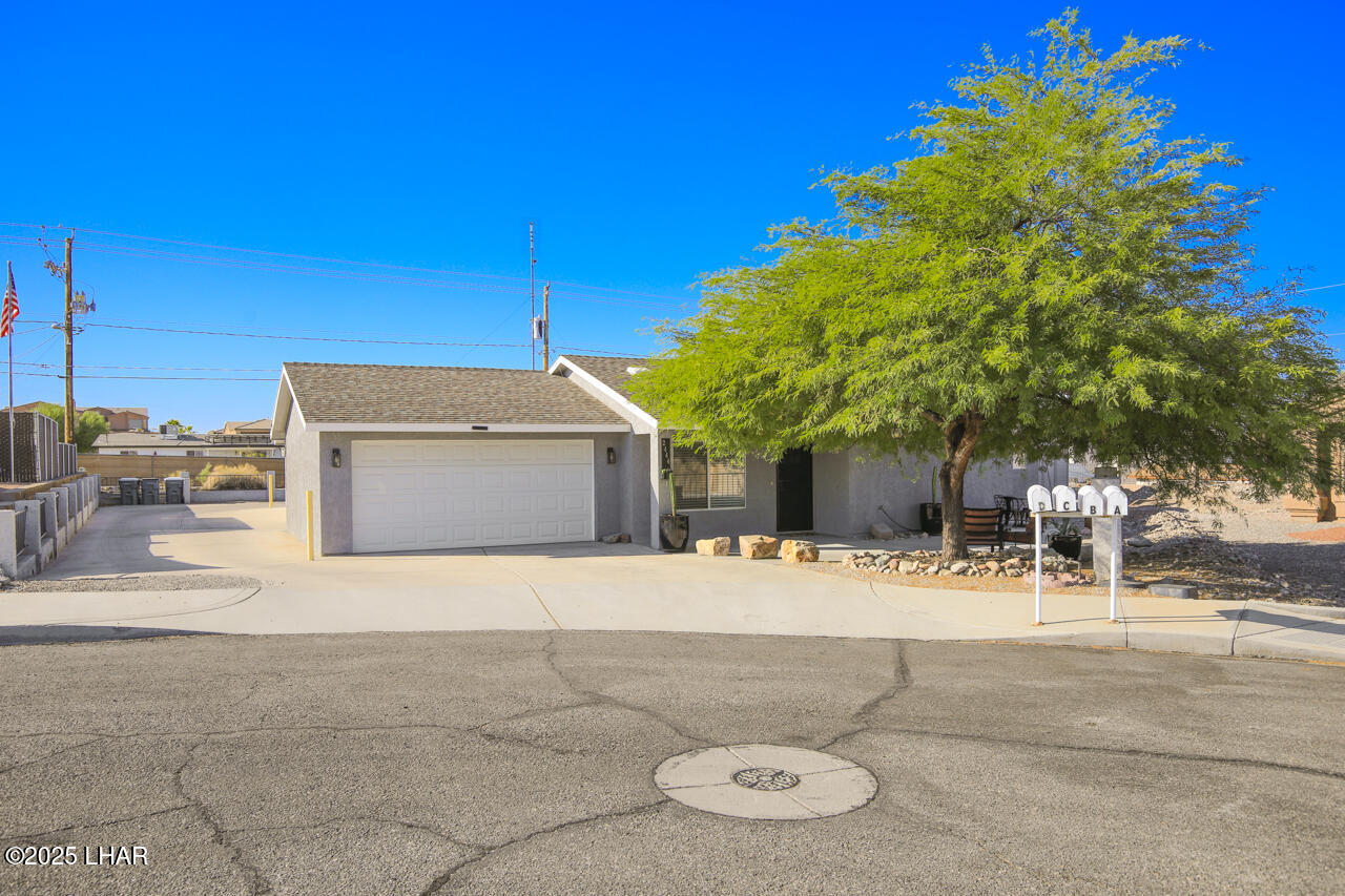 2444 Hummingbird Ln Property Photo 1