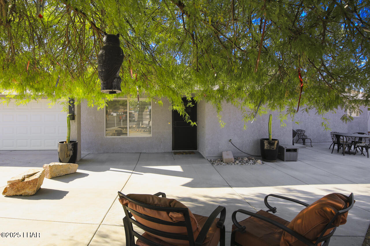 2444 Hummingbird Ln Property Photo 5