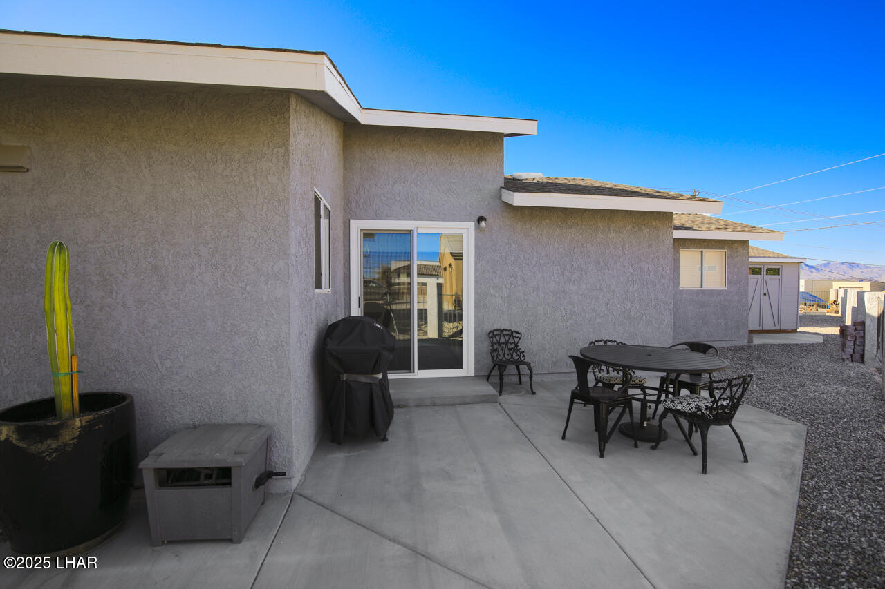 2444 Hummingbird Ln Property Photo 6