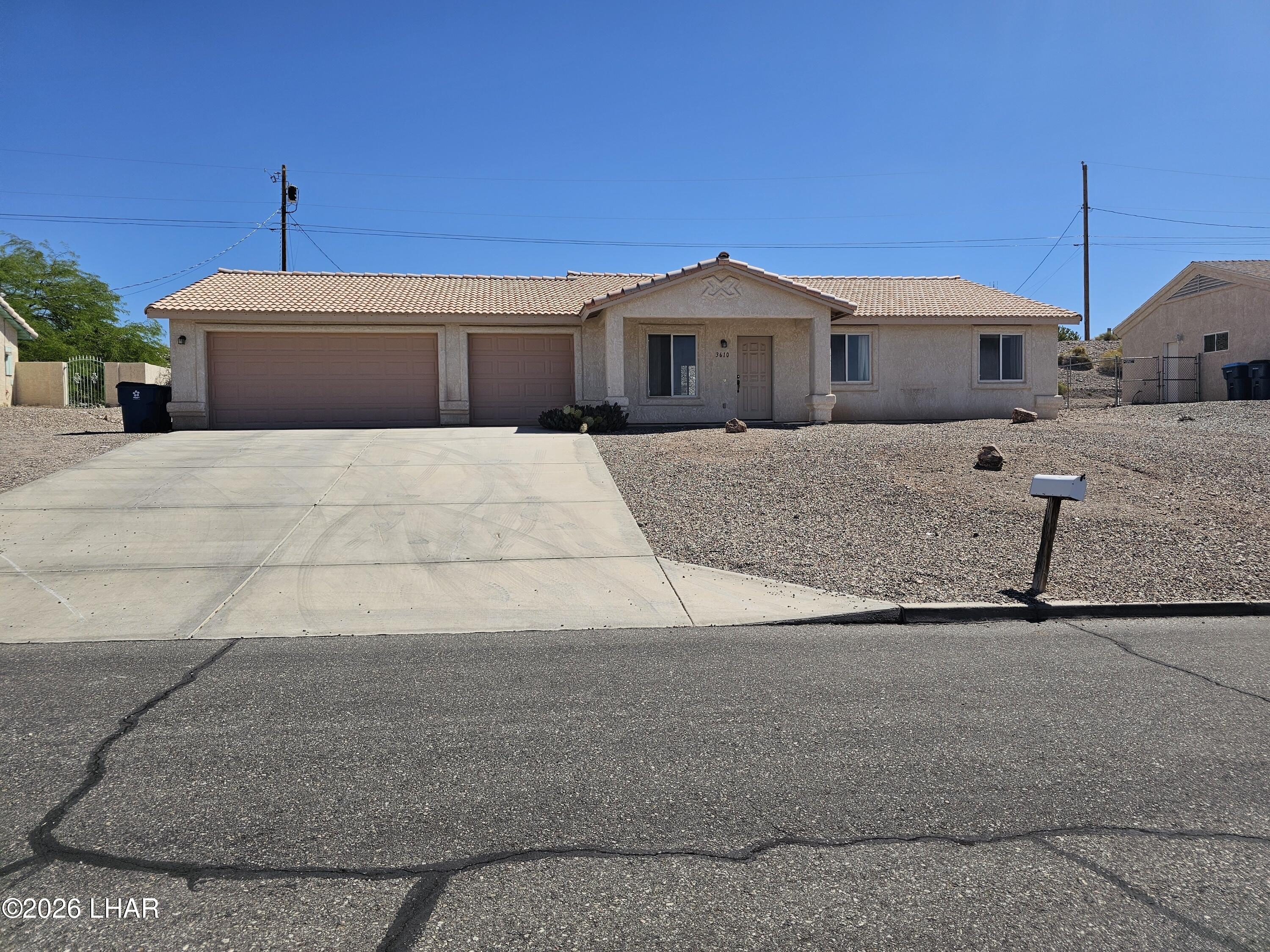 3610 Bluecrest Dr Property Photo 1