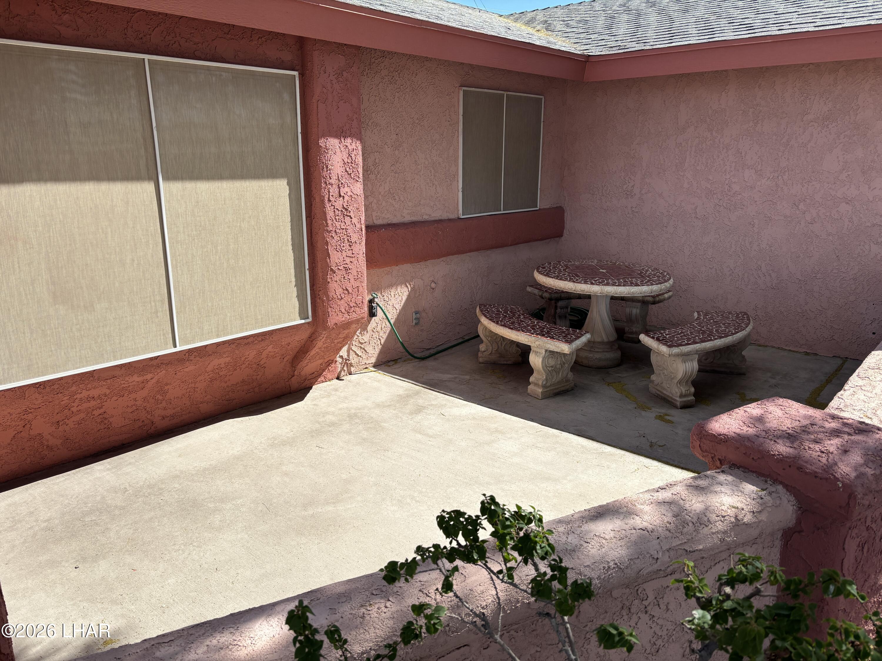 1829 Beavertail Dr Property Photo 3