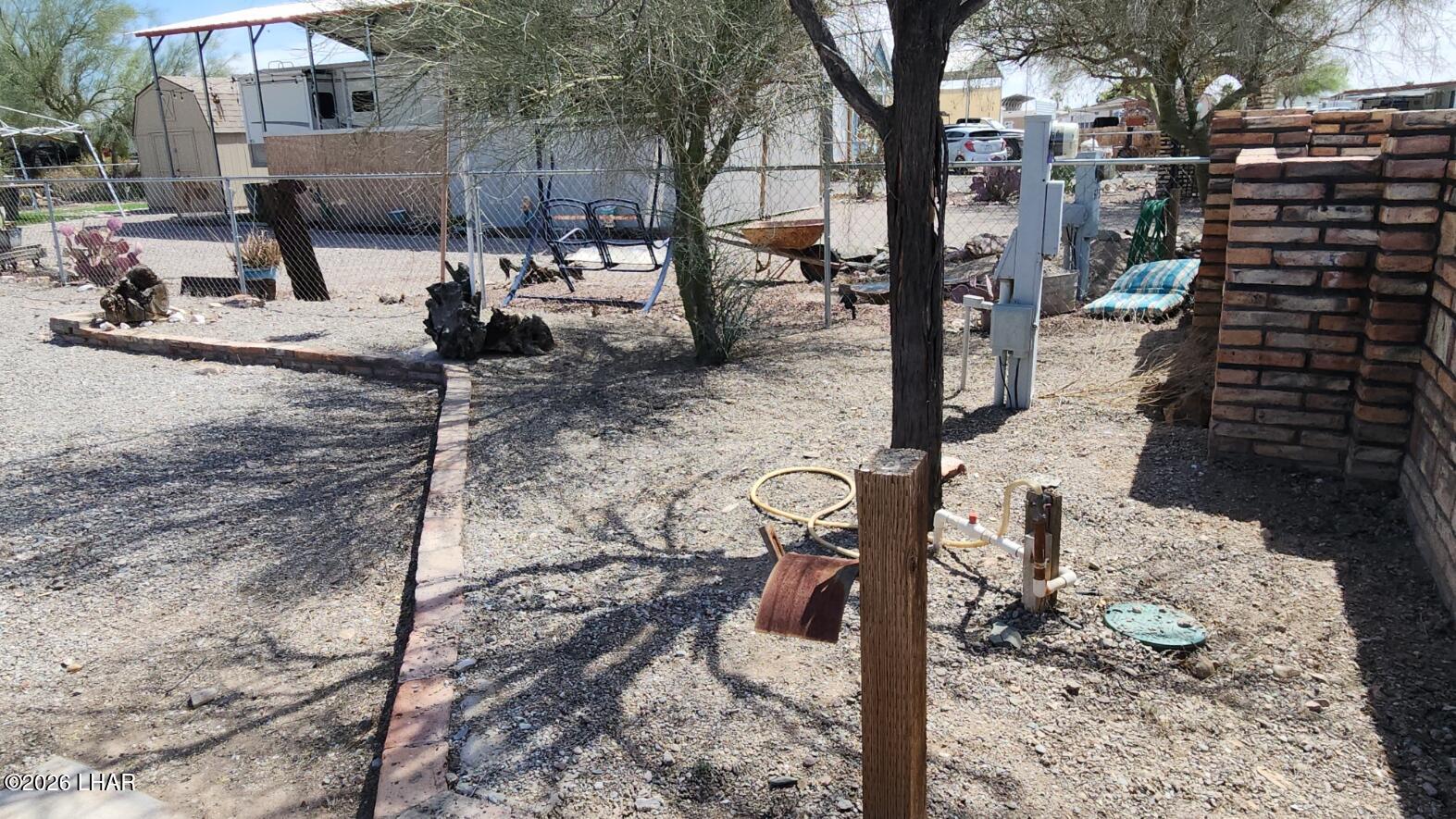 565 S Adobe Ln Property Photo 9