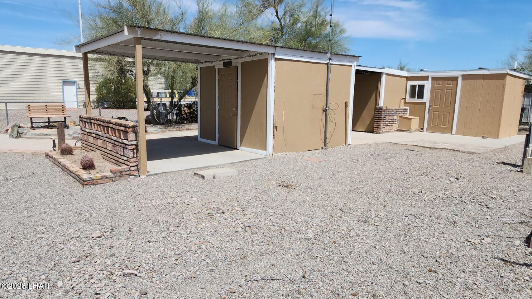 565 S Adobe Ln Property Photo 10