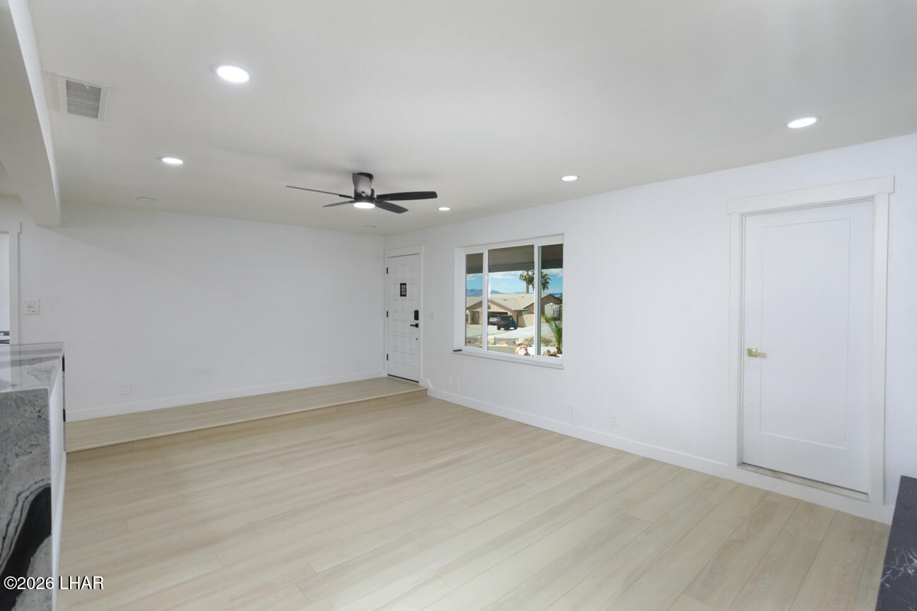 3260 Silversmith Dr Property Photo 12