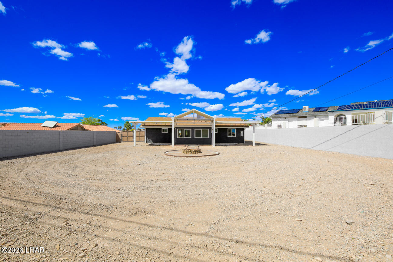 3260 Silversmith Dr Property Photo 36