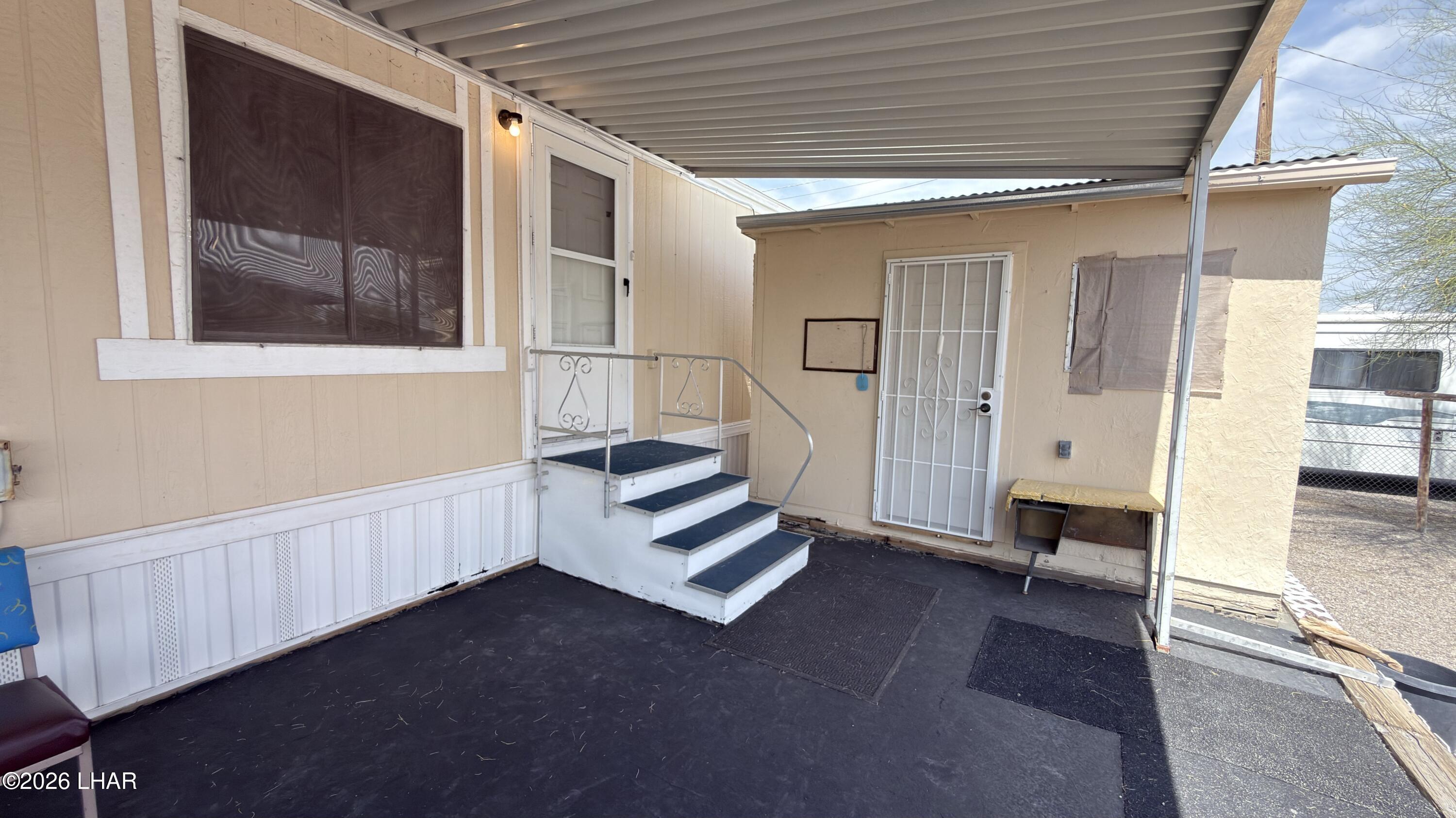 1415 N Datig Ave Property Photo 5
