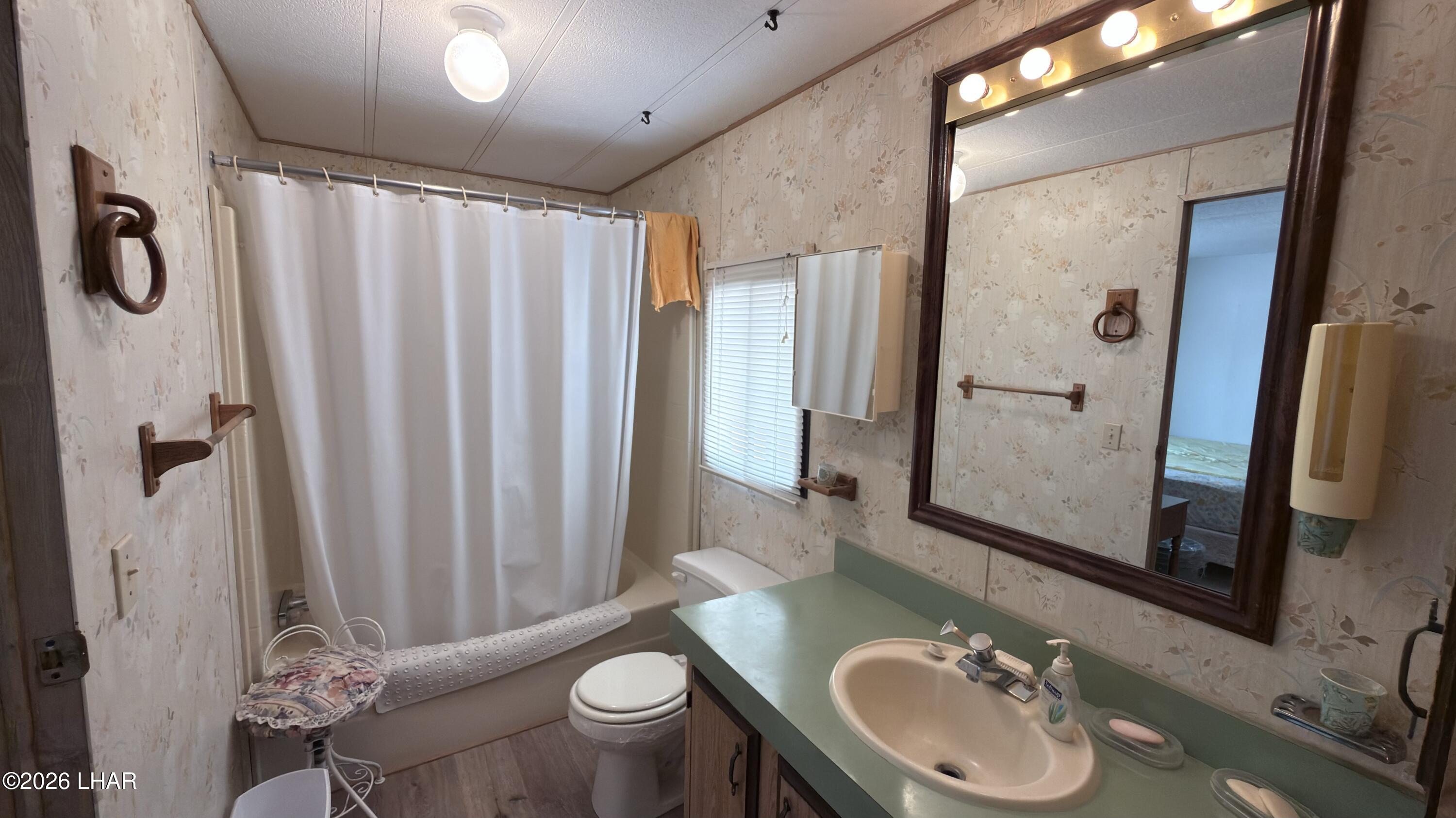 1415 N Datig Ave Property Photo 14