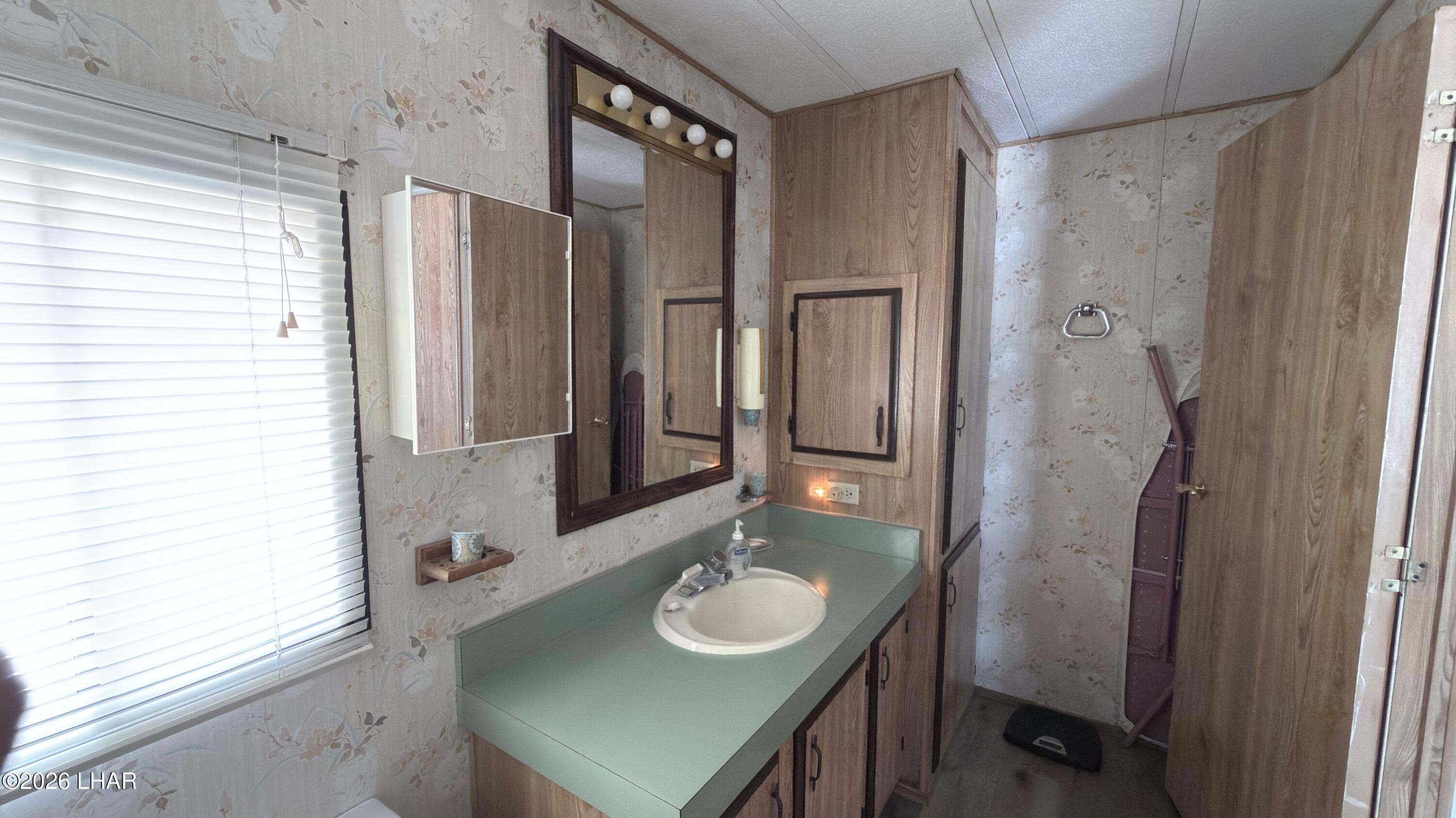 1415 N Datig Ave Property Photo 15