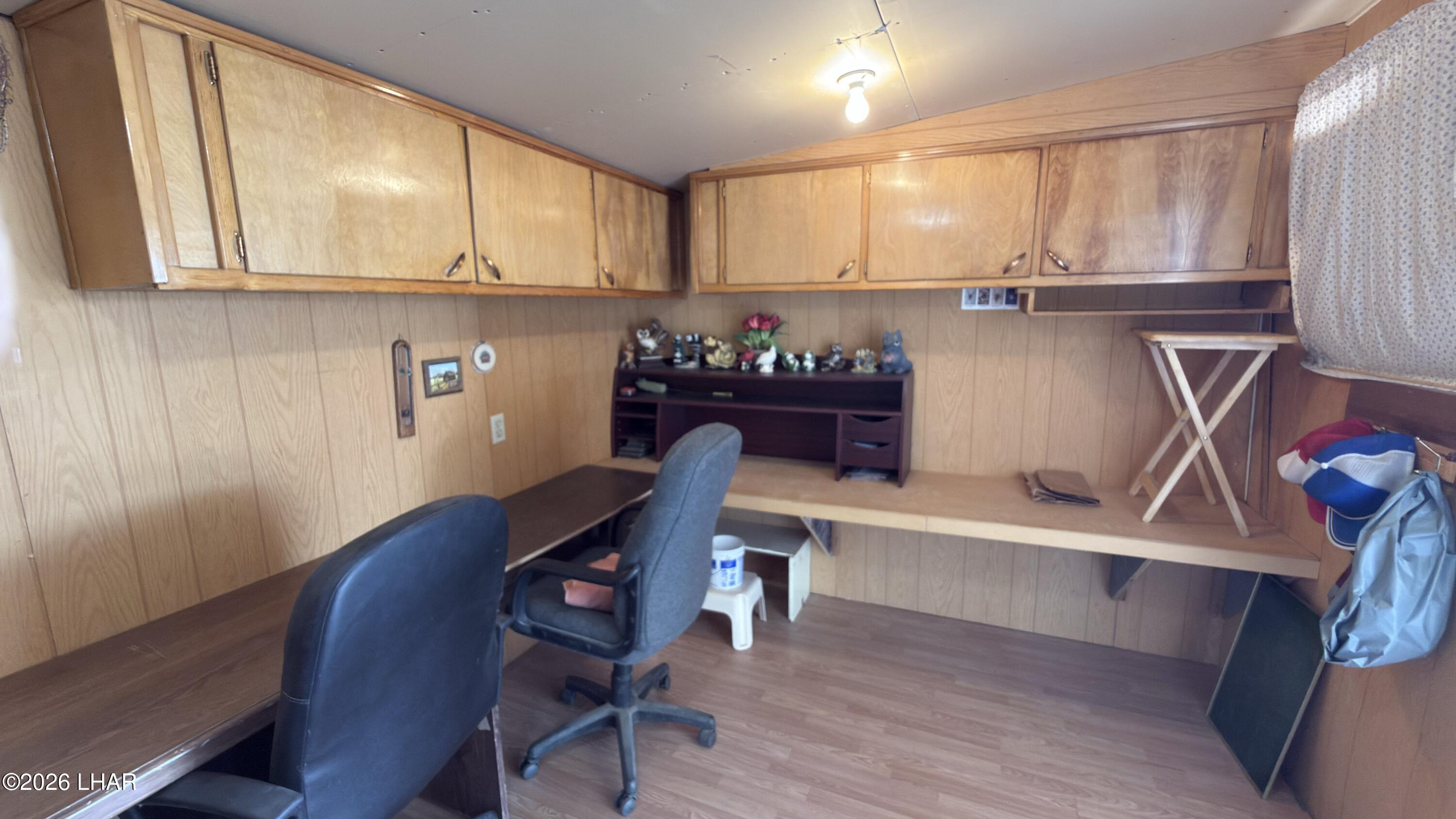 1415 N Datig Ave Property Photo 20
