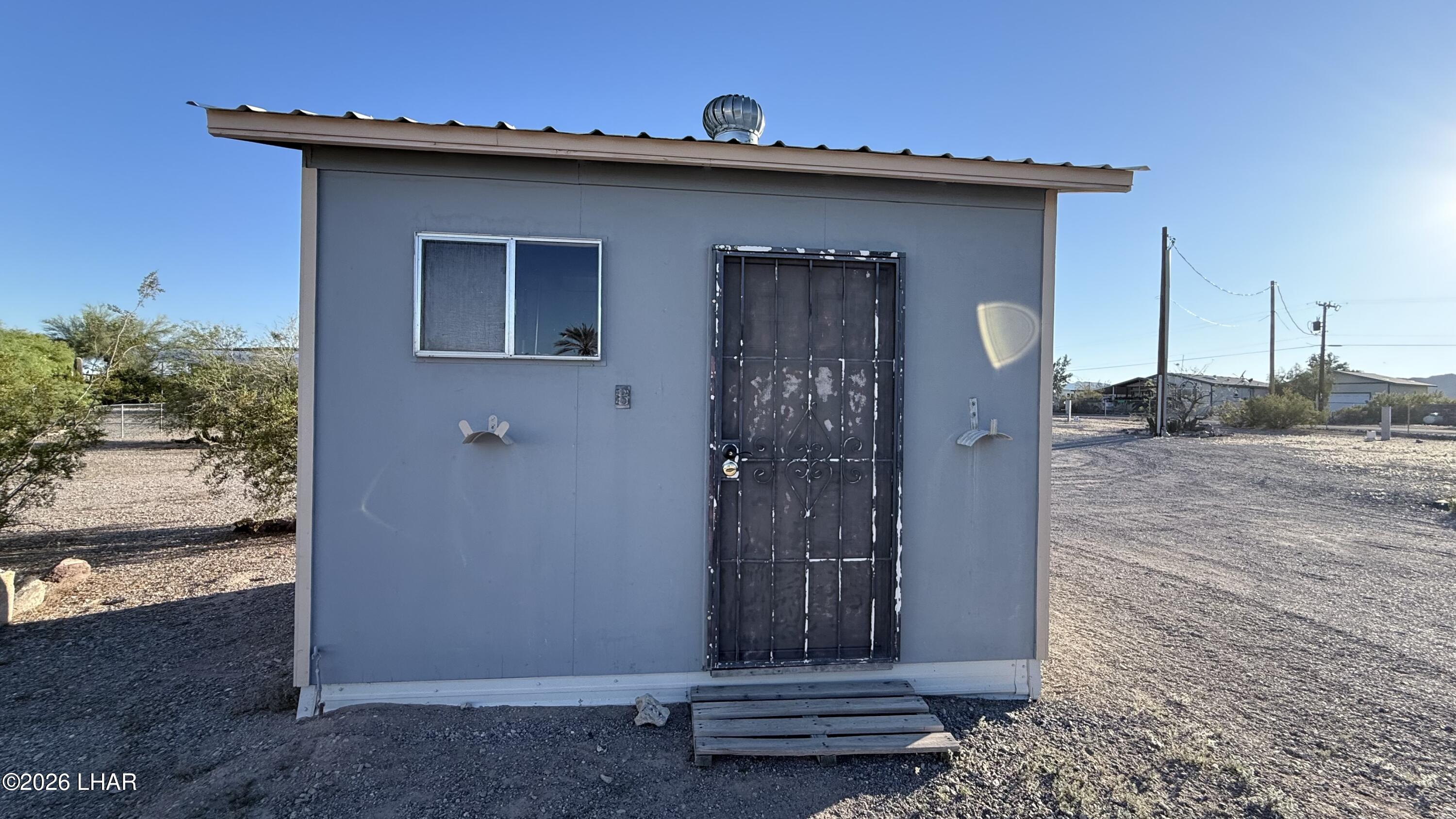 1415 N Datig Ave Property Photo 37
