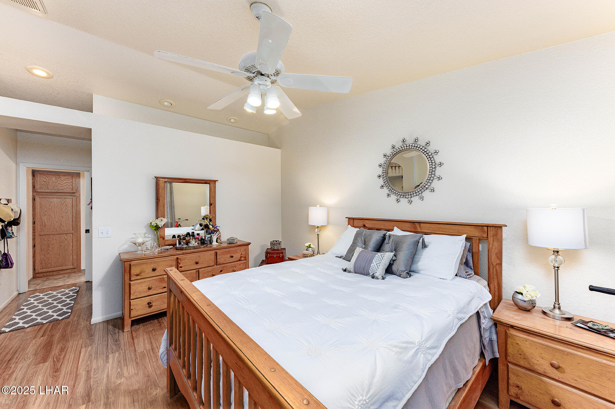 459 Silver Saddle Bay Property Photo 26