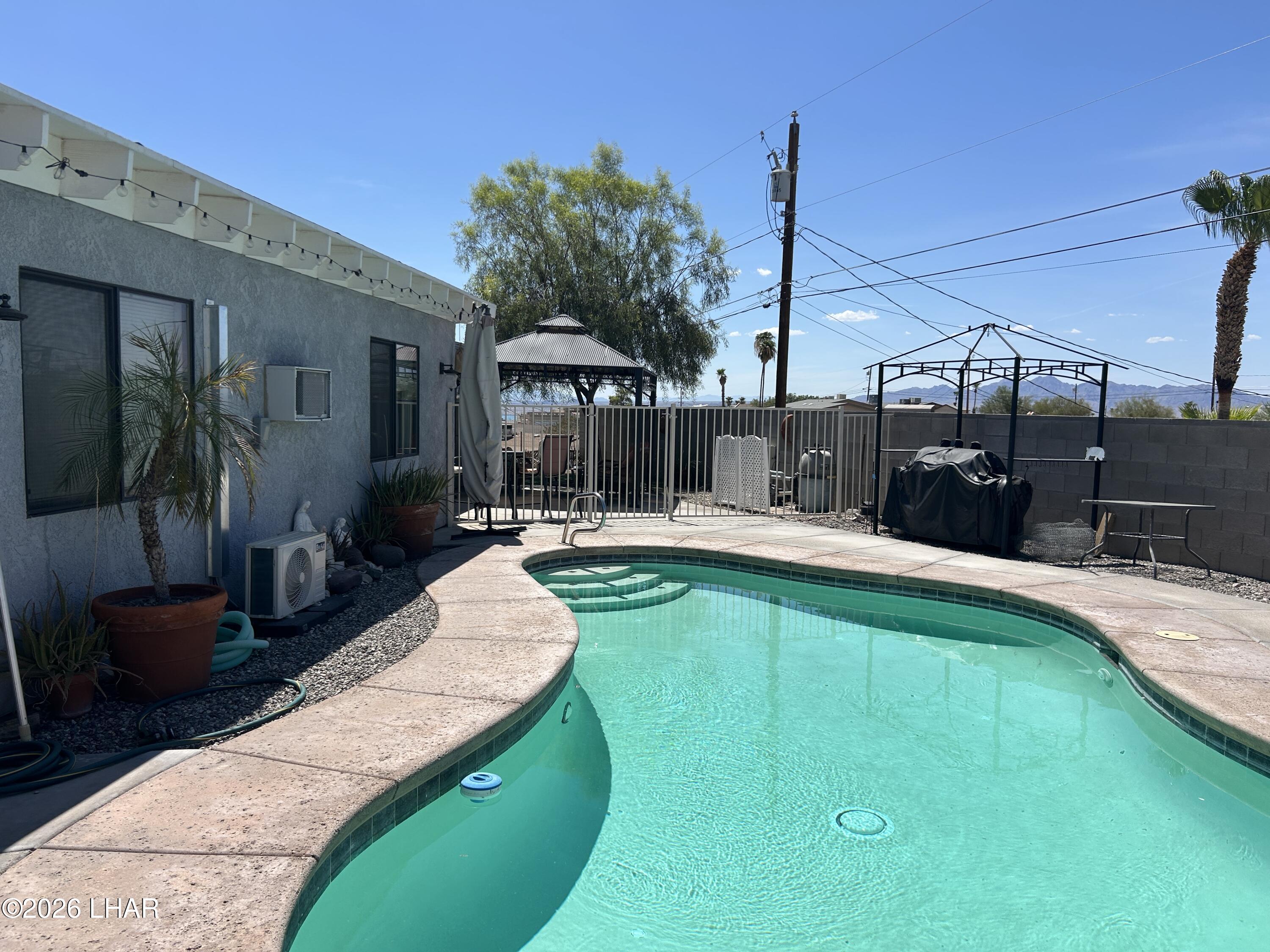 459 Silver Saddle Bay Property Photo 32