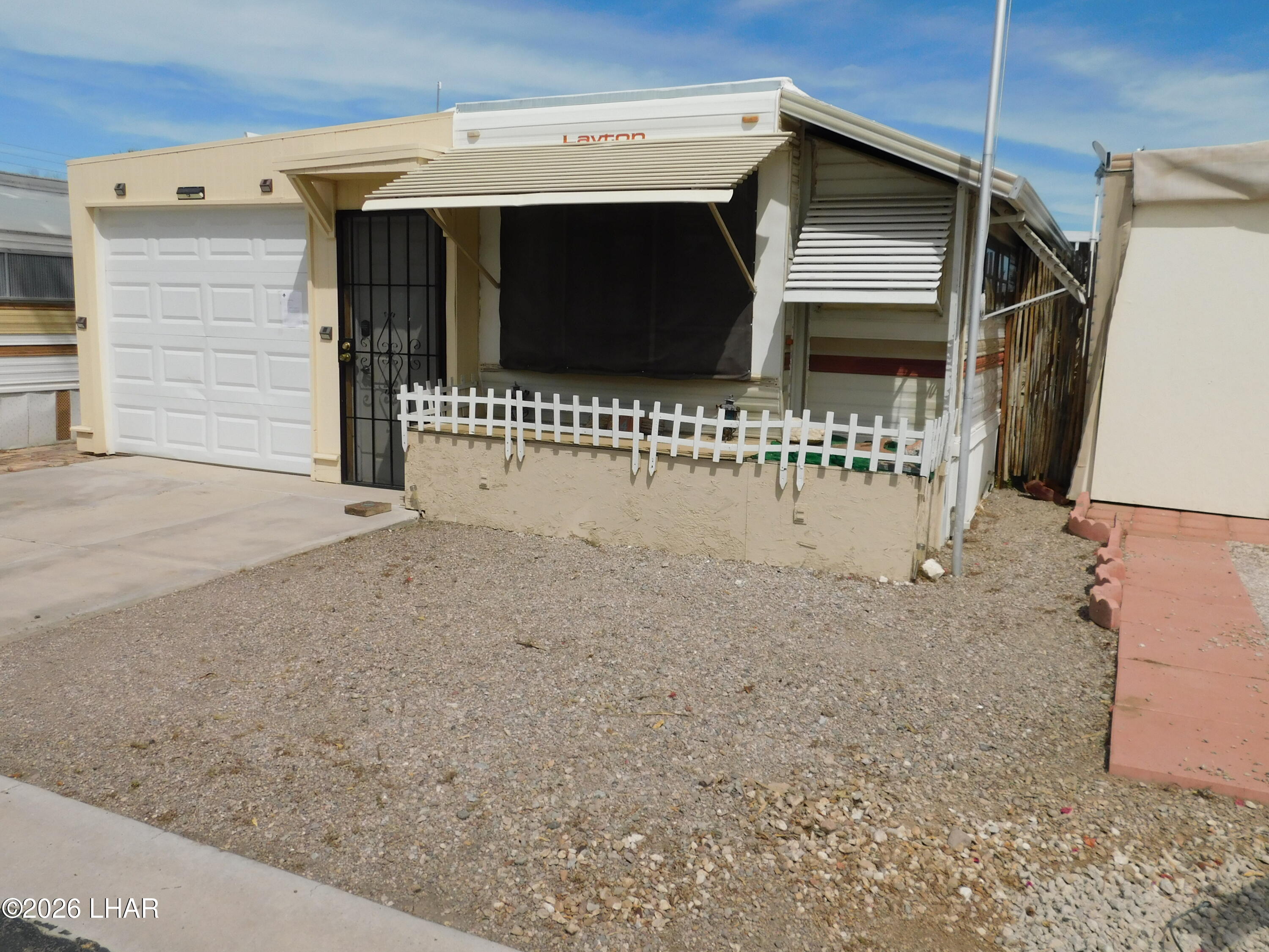 1040278 Property Photo 1