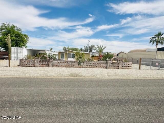 27961 Norris Ave Property Photo 3
