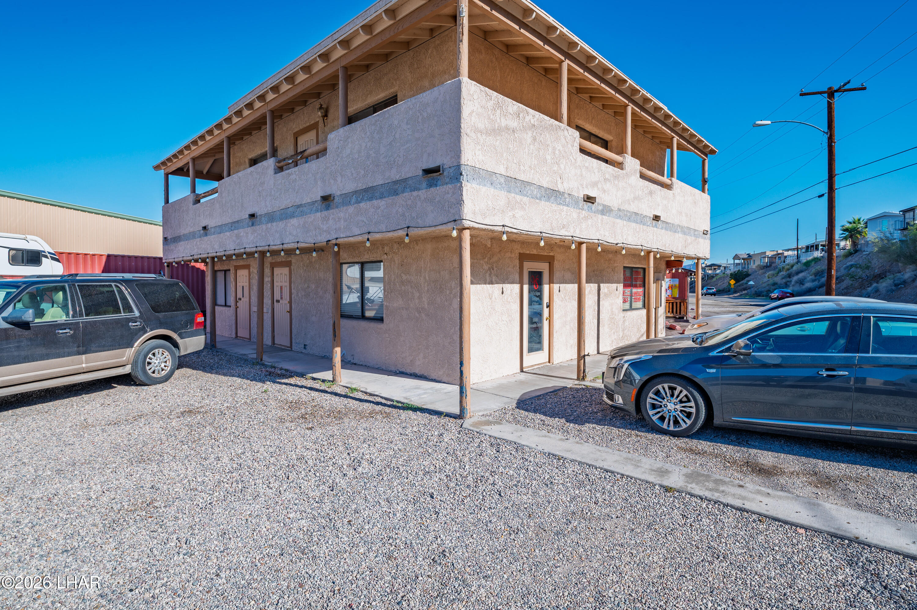 10172 Riverside Dr Property Photo 5