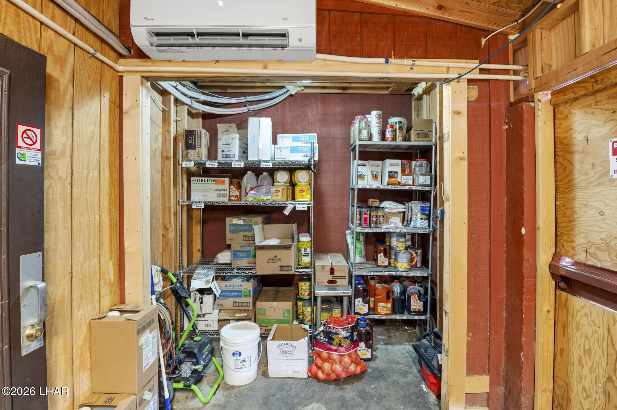 10172 Riverside Dr Property Photo 51