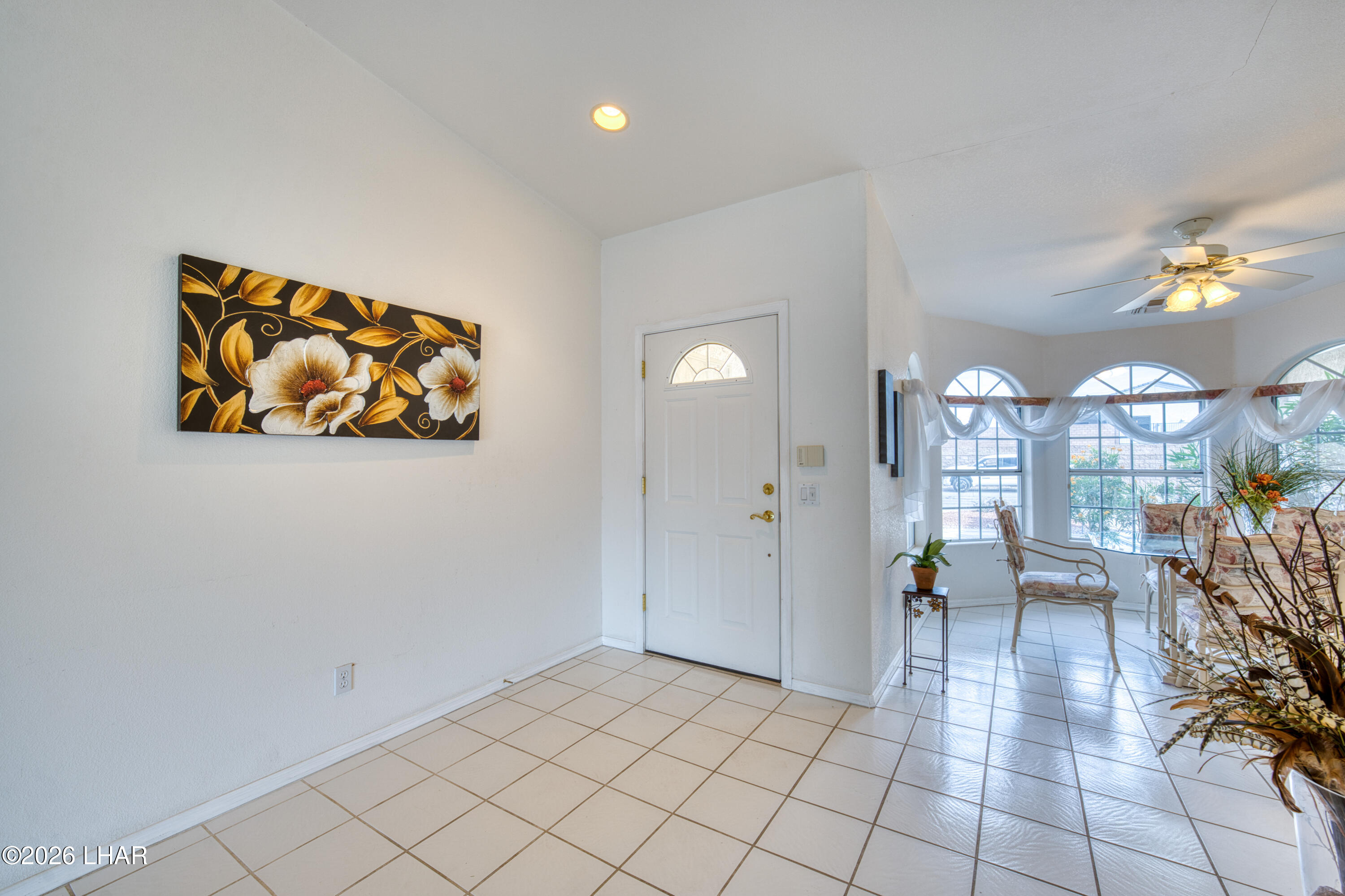 3170 Osborn Dr Property Photo 6