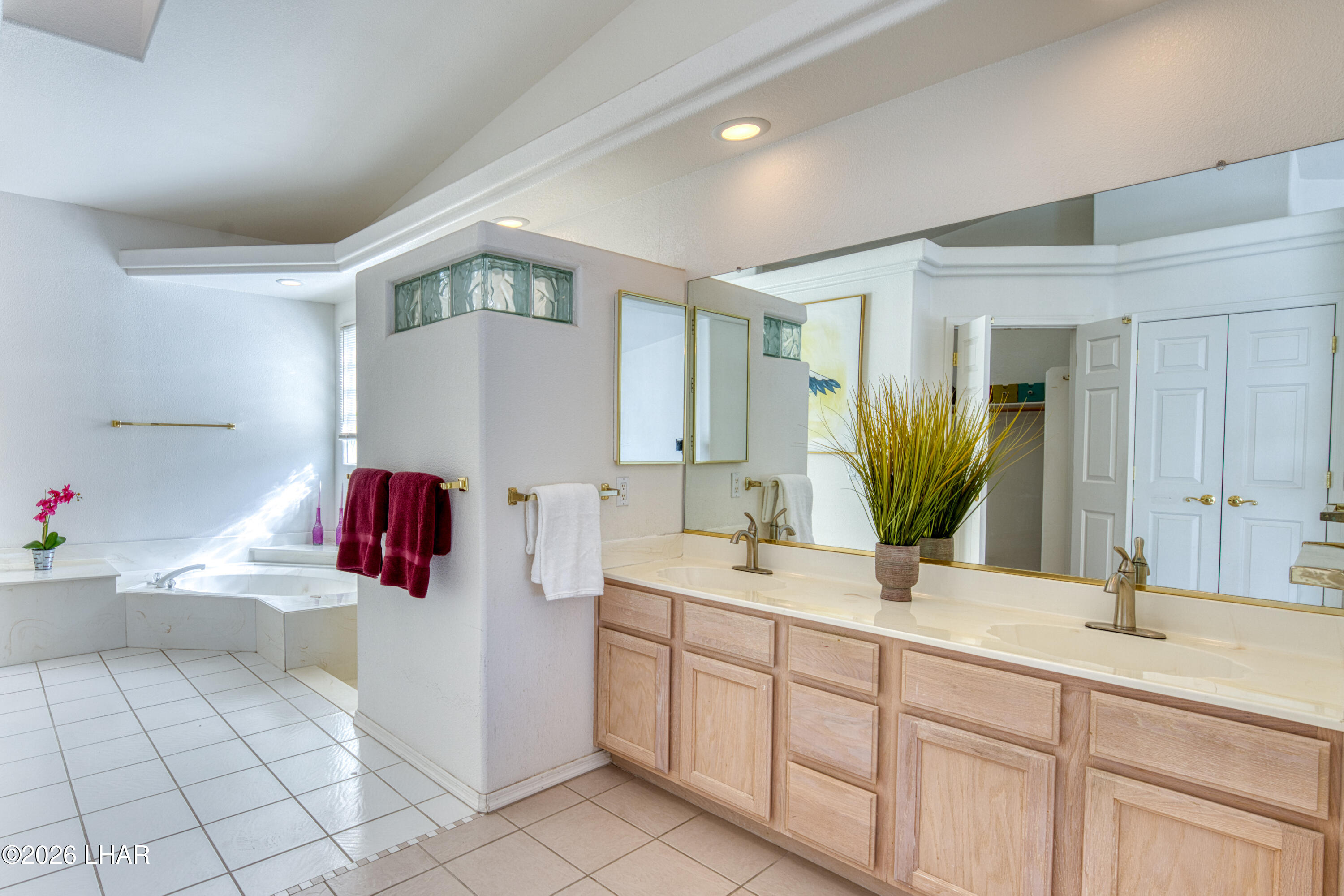 3170 Osborn Dr Property Photo 29