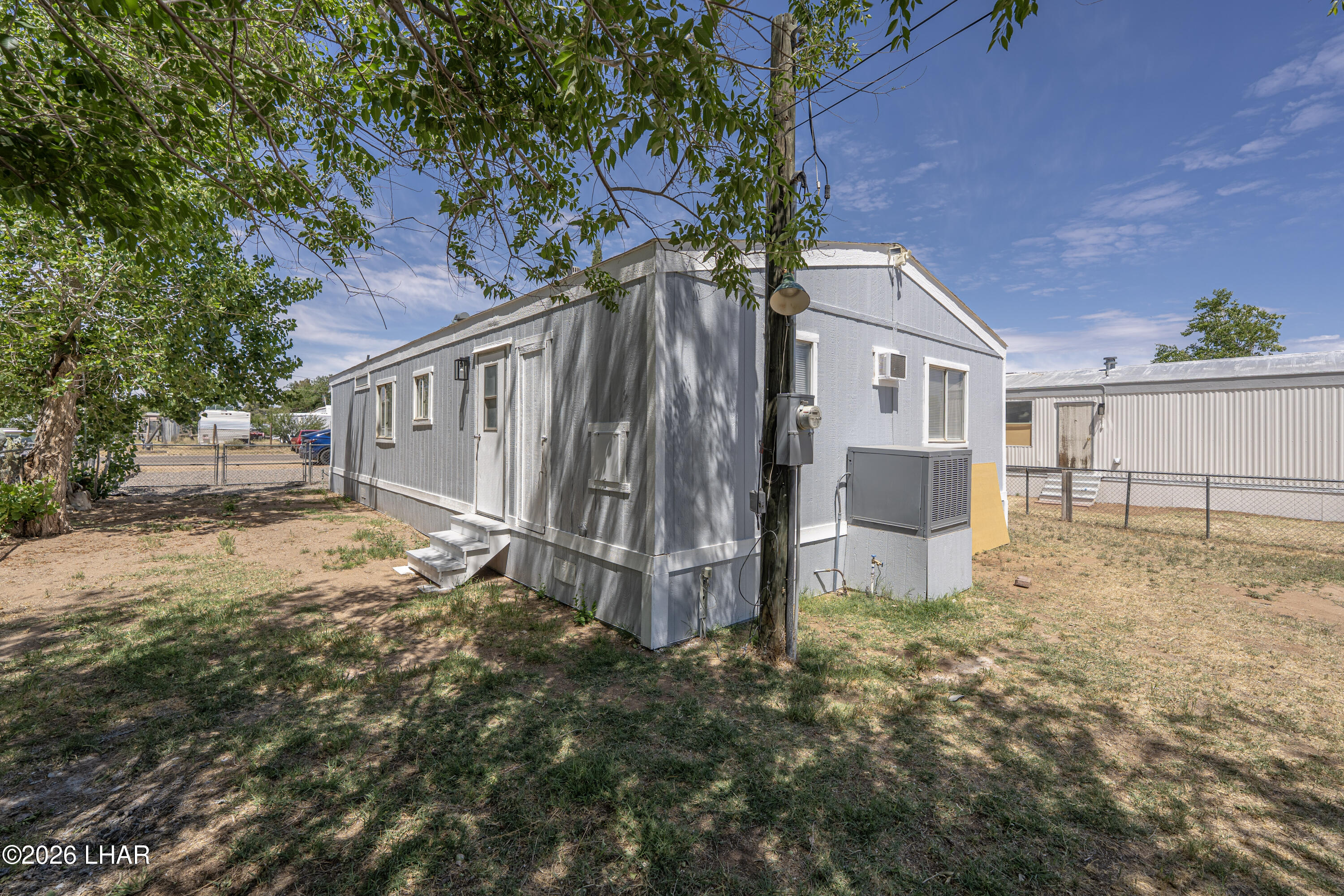 3096 E Packard Ave Property Photo 8