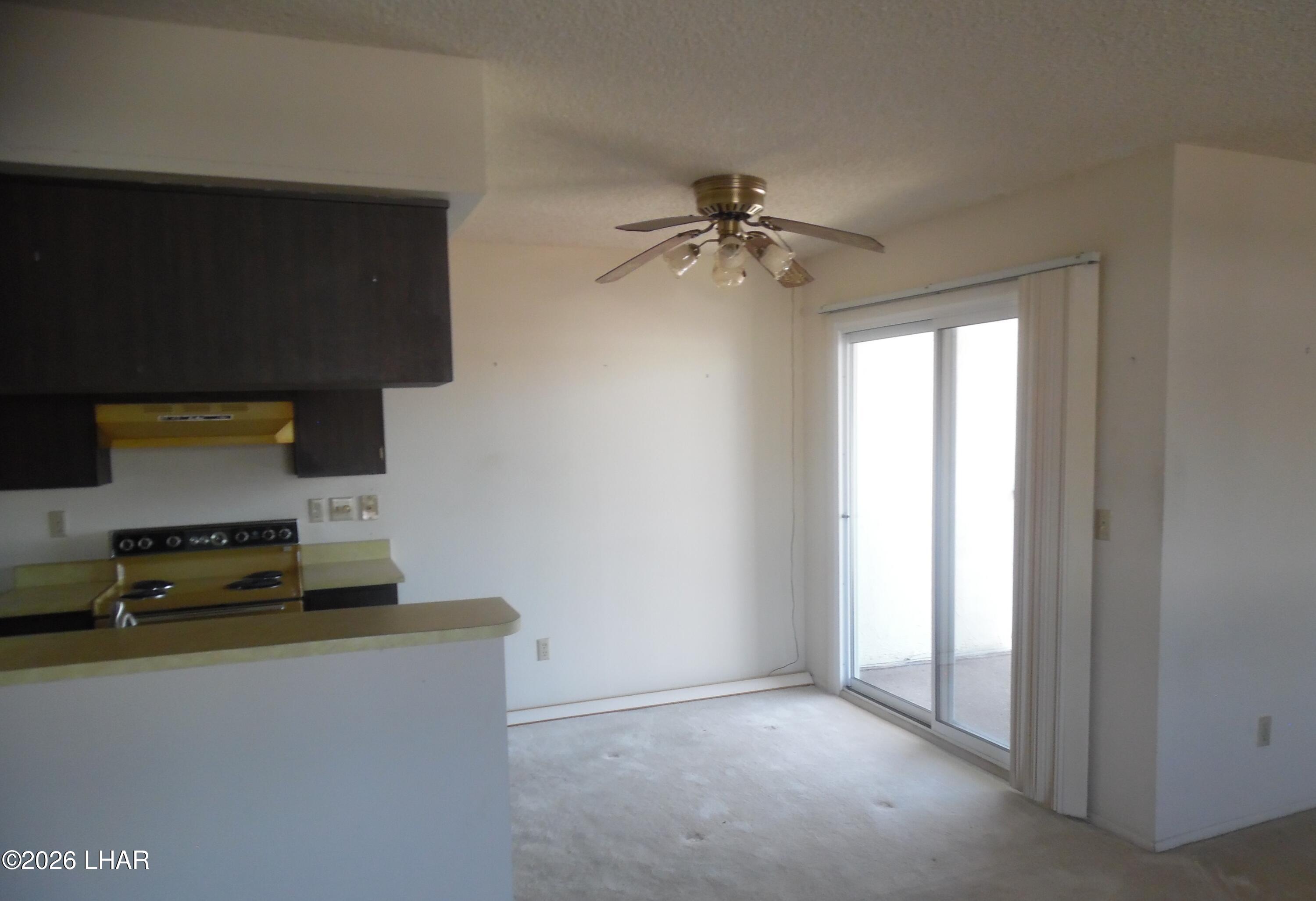 1835 Montana D Property Photo 6