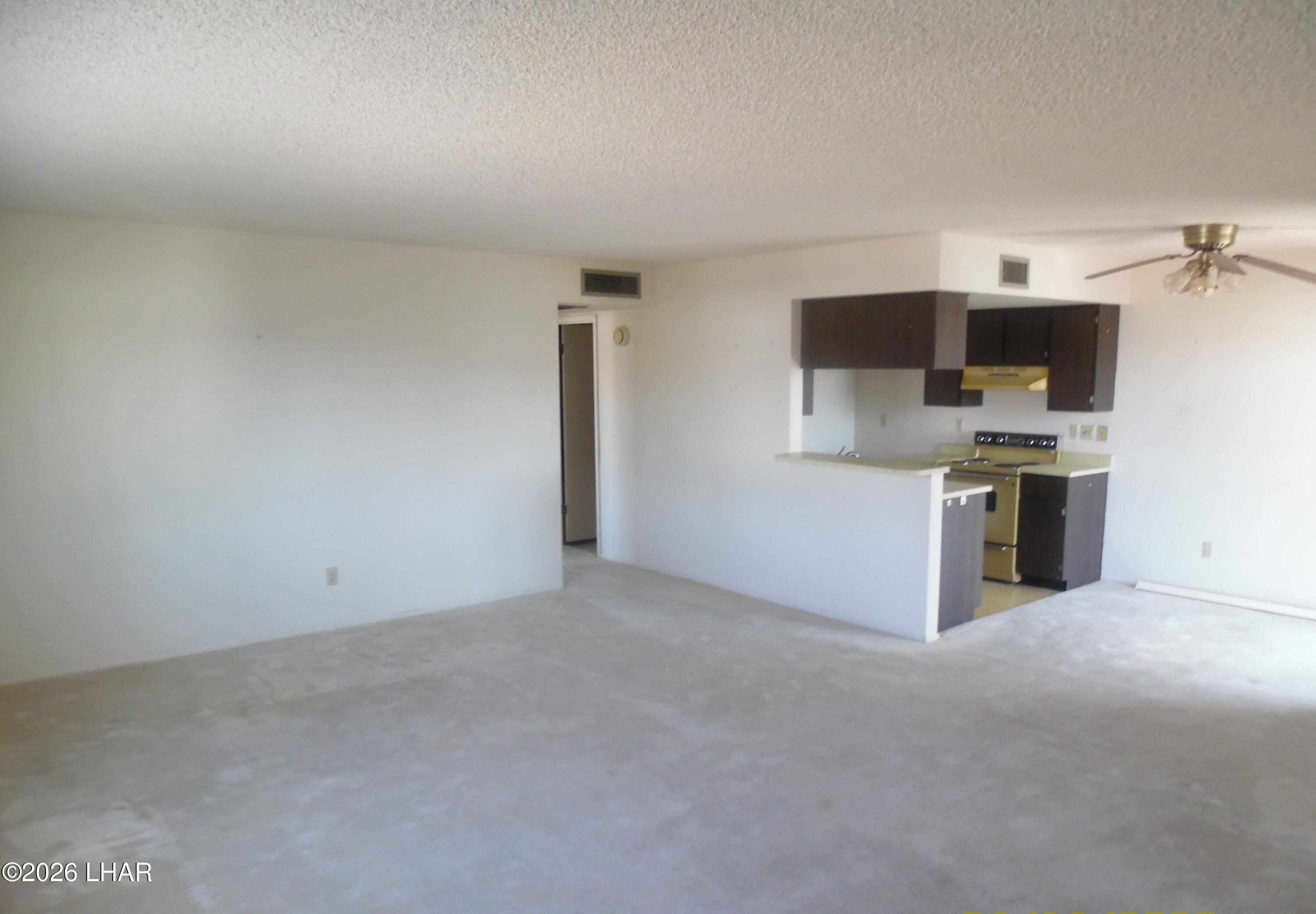 1835 Montana D Property Photo 7