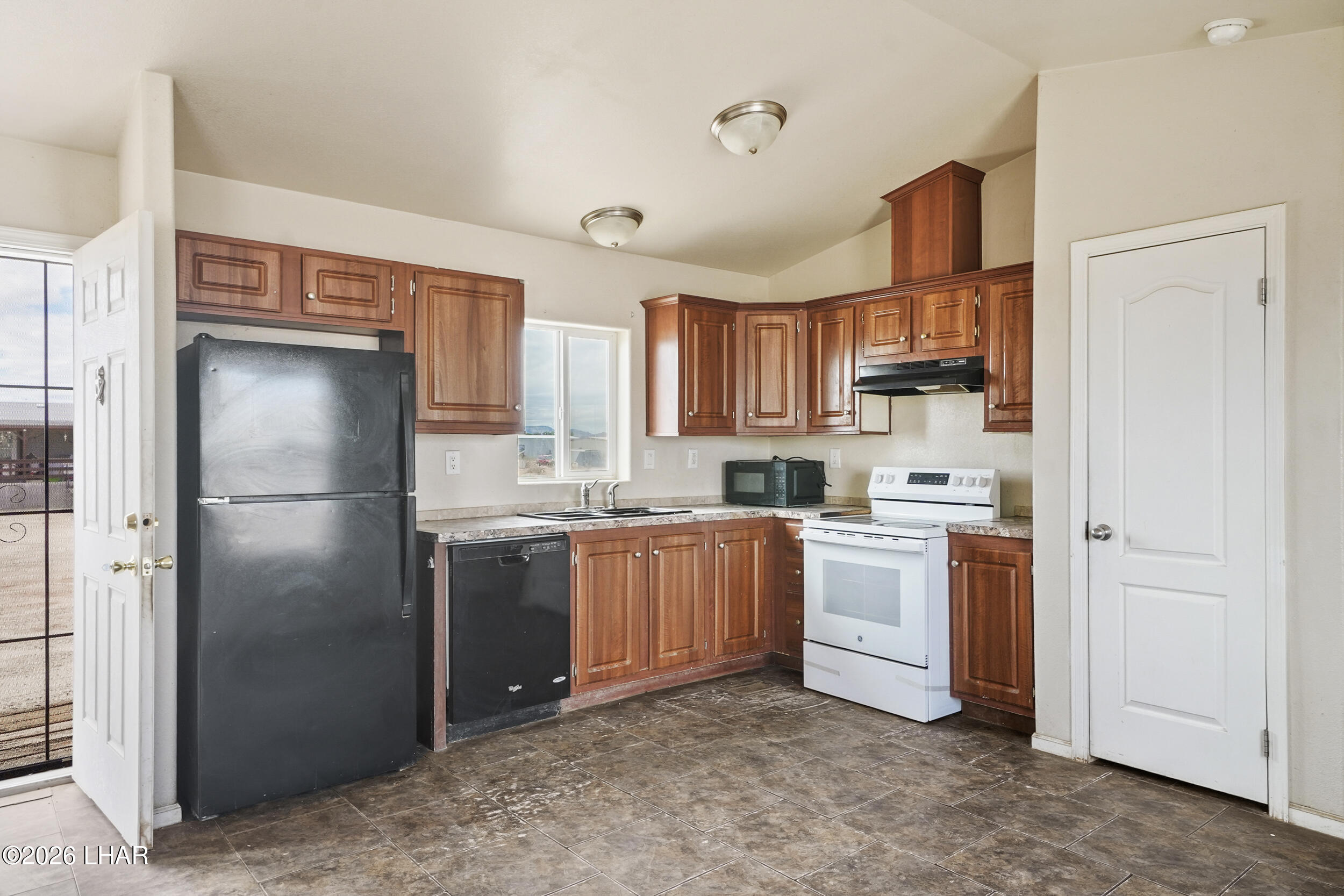 33336 Sahara Way Property Photo 6