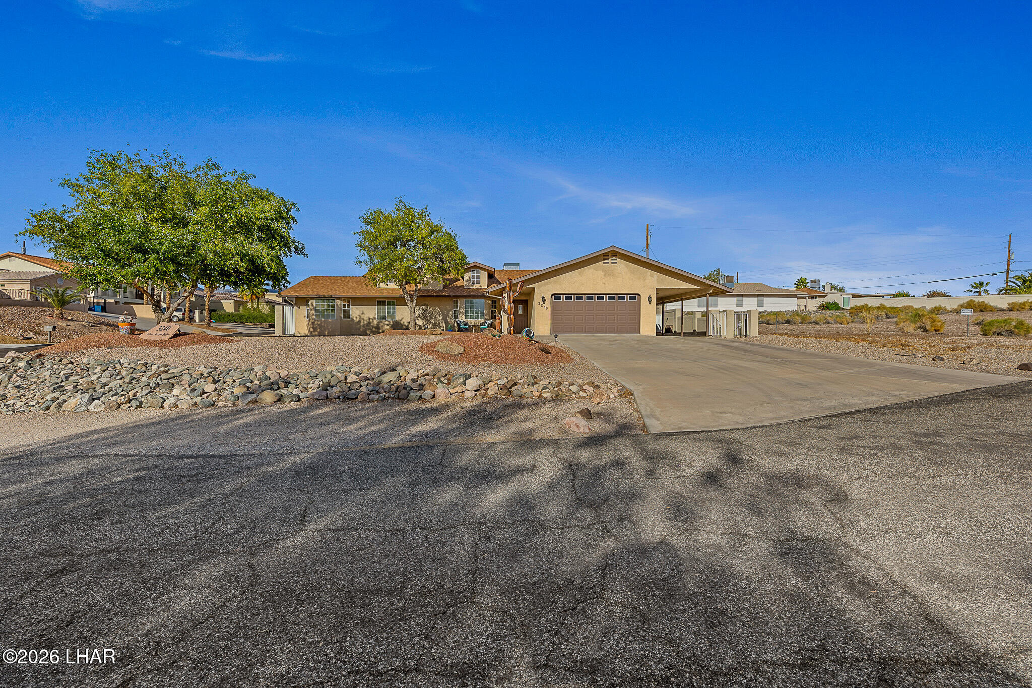 3240 Silver Arrow Dr Property Photo 3